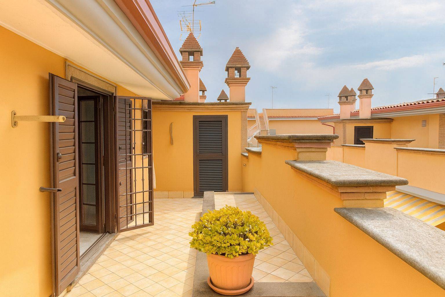 Casa Semindipendente in vendita a Pomezia, Torvaianica