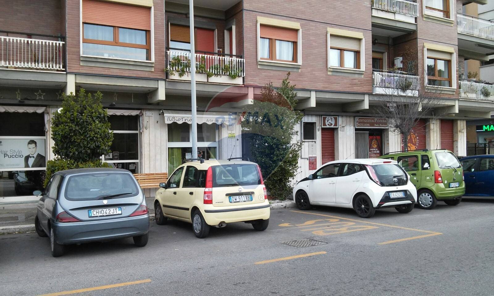 Negozio in affitto a Roma, Ostia Levante