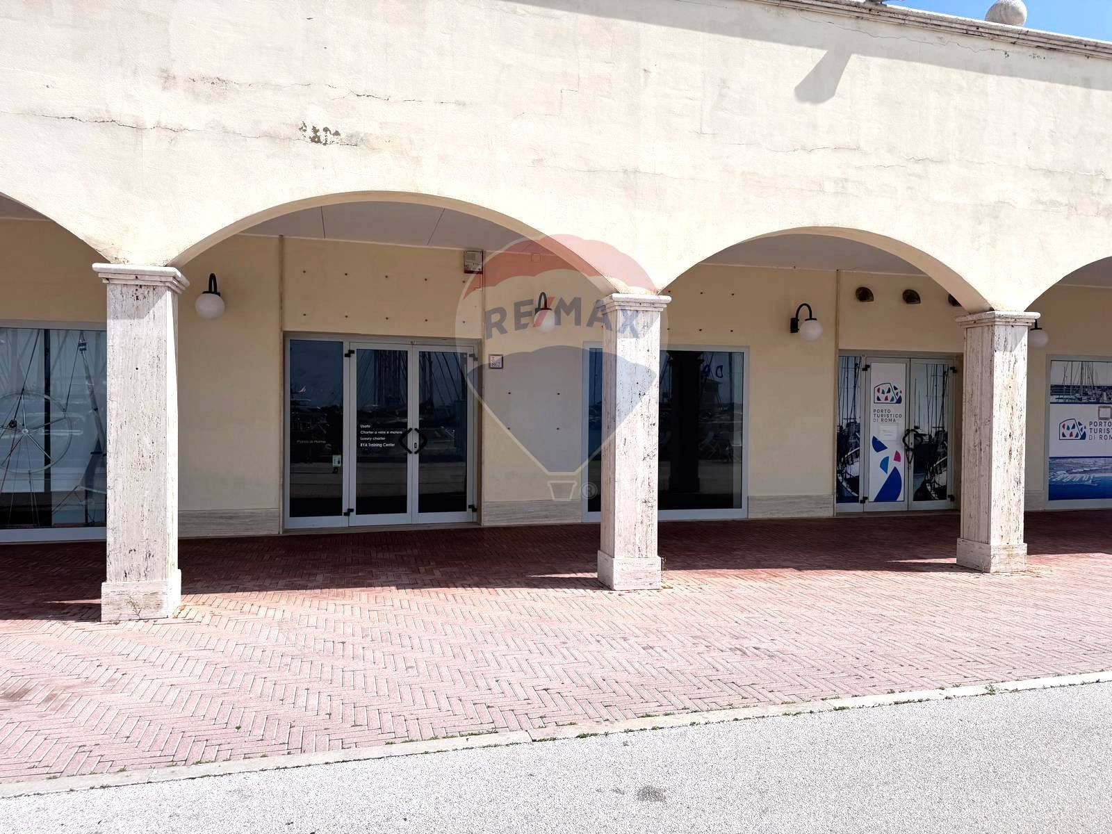 Locale Commerciale in affitto a Roma, Lido Di Ostia