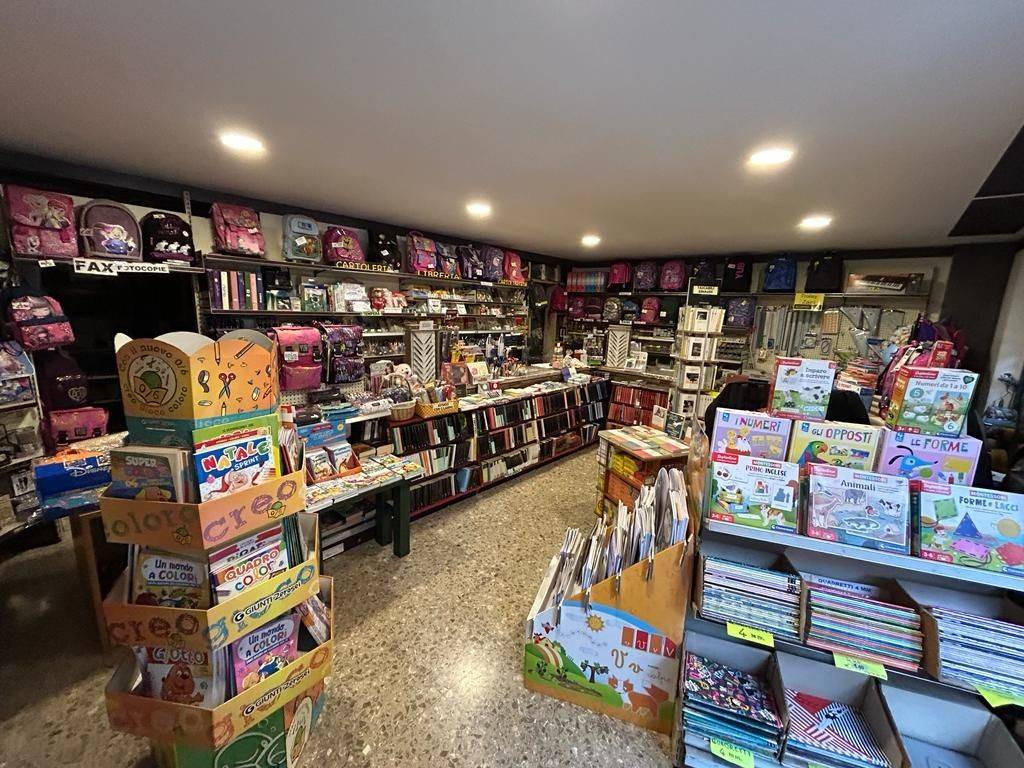 Negozio in vendita a Roma, Lido Di Ostia