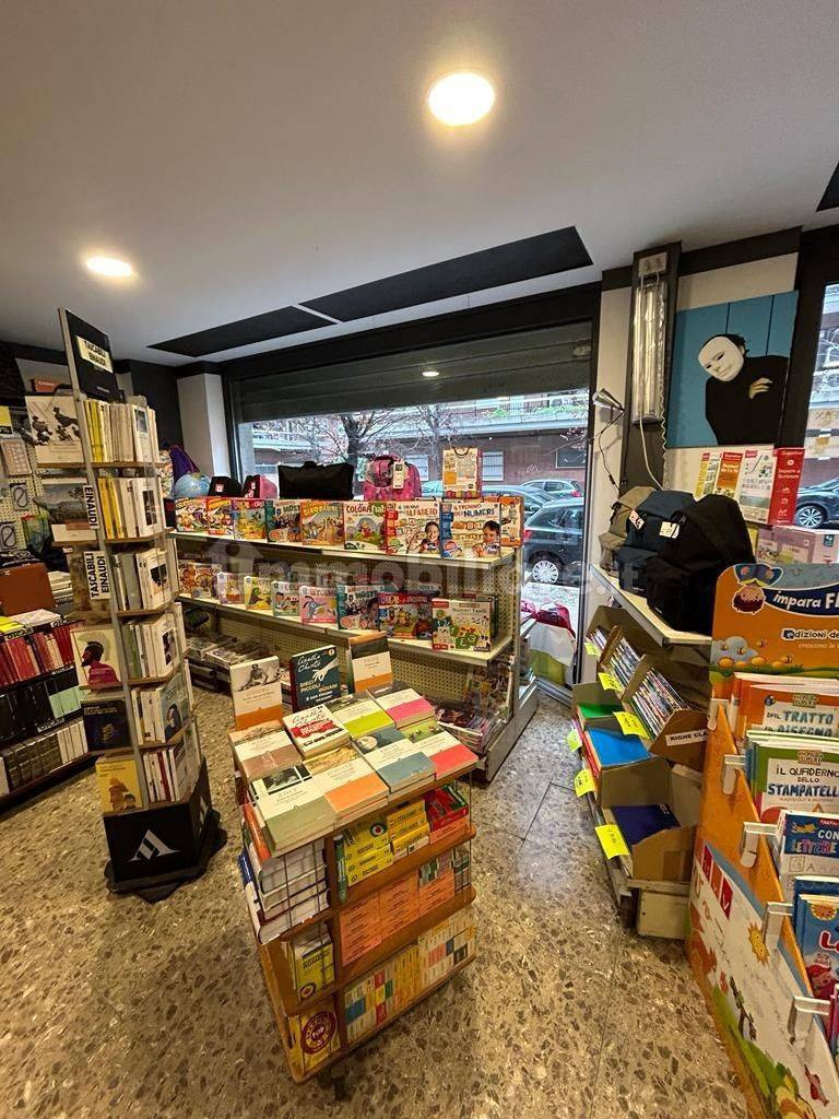 Negozio in vendita a Roma, Lido Di Ostia