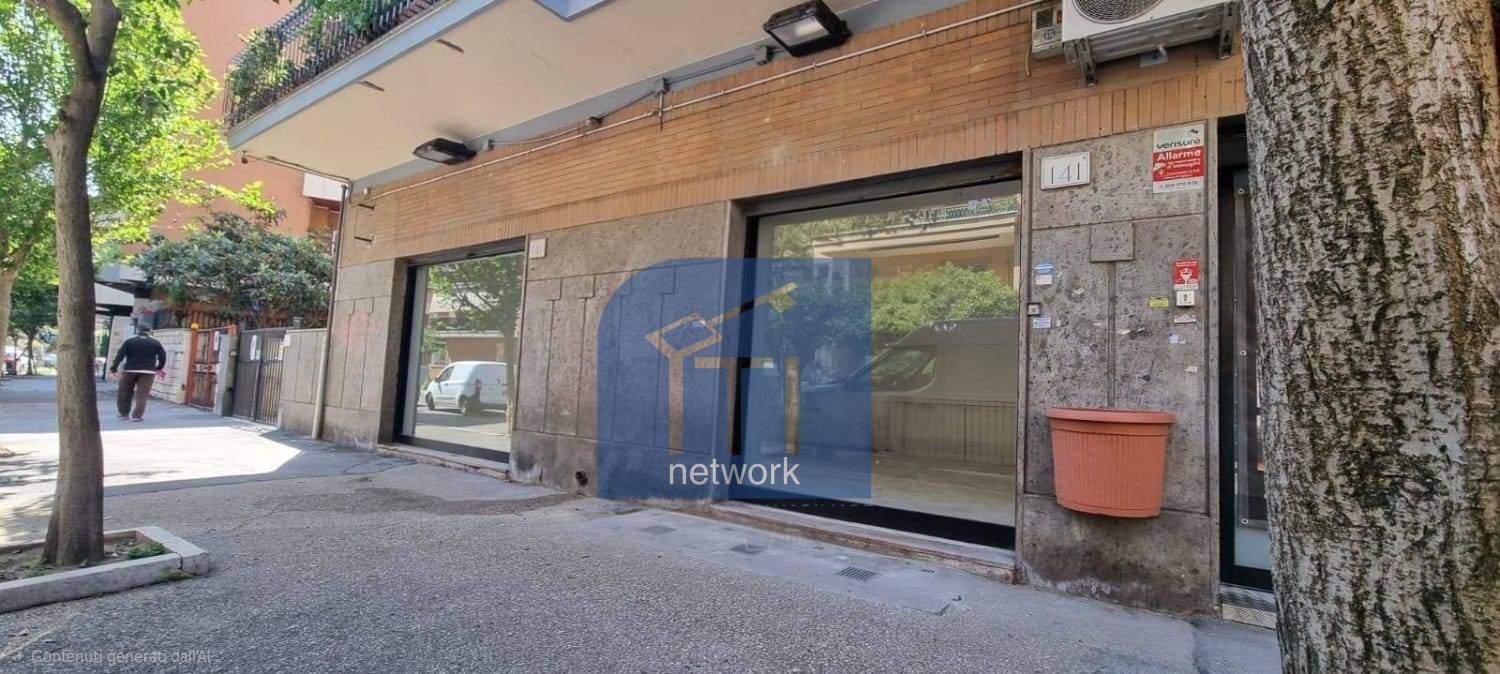 Negozio in vendita a Roma, Ostia Ponente