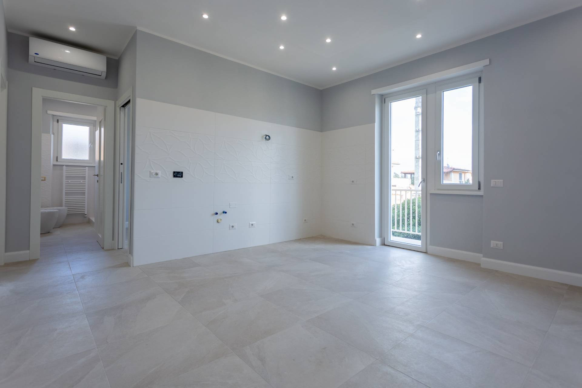 Appartamento in vendita a Pomezia, Torvaianica