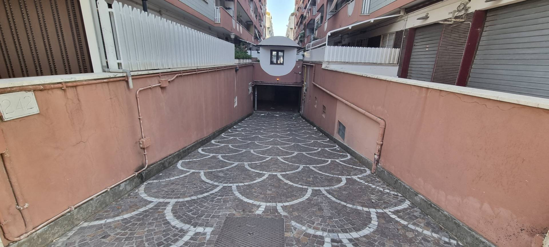 Garage/Box in vendita a Roma, Ostia Ponente