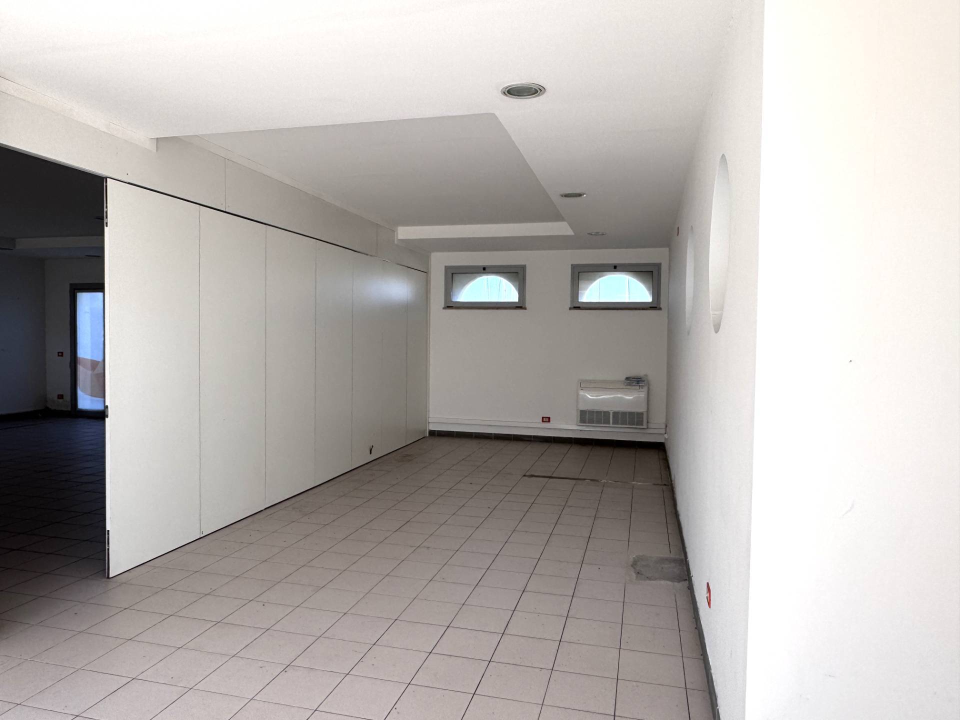 Attivit Commerciale in affitto a Roma, Lido Di Ostia