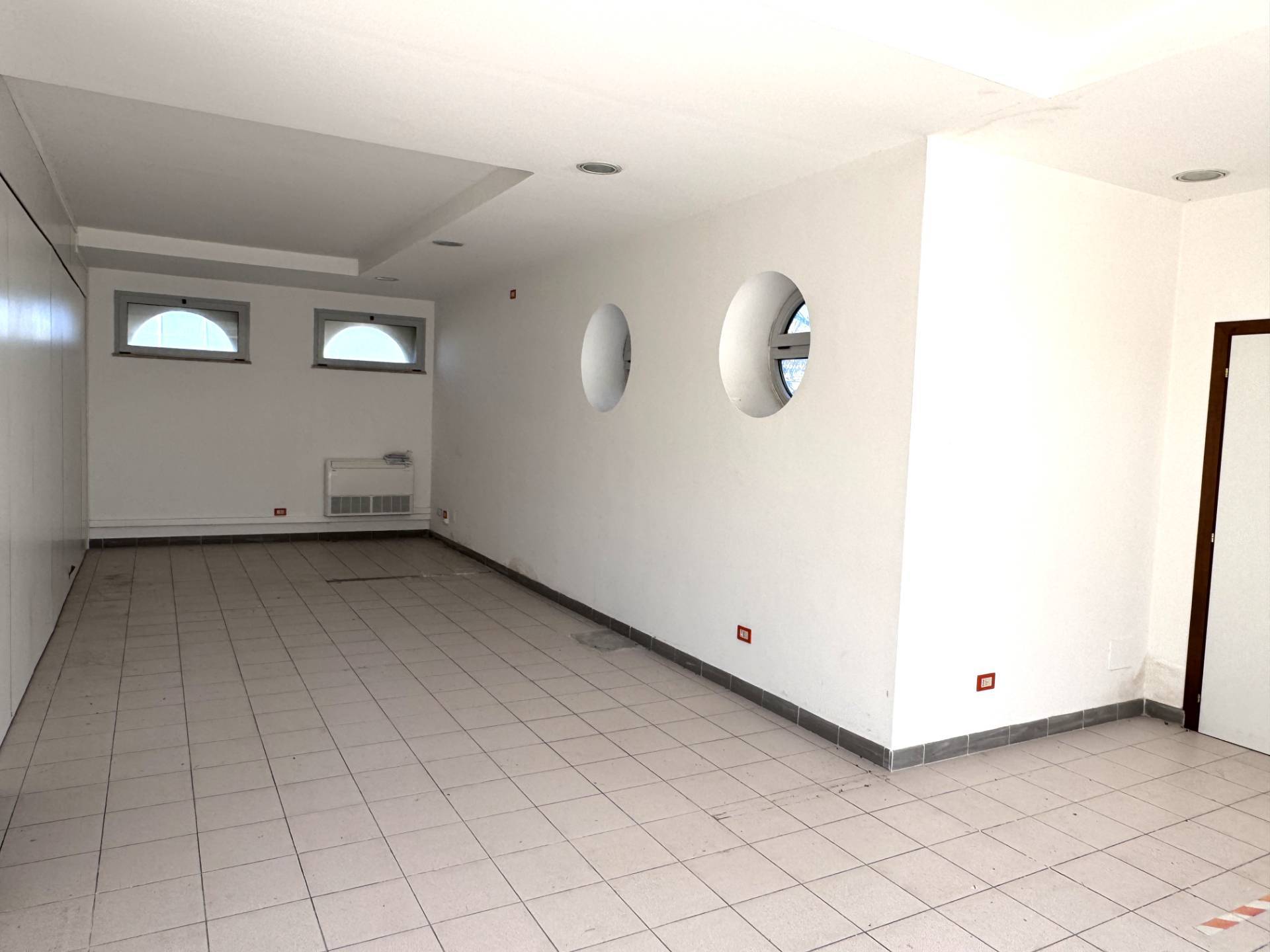 Attivit Commerciale in affitto a Roma, Lido Di Ostia