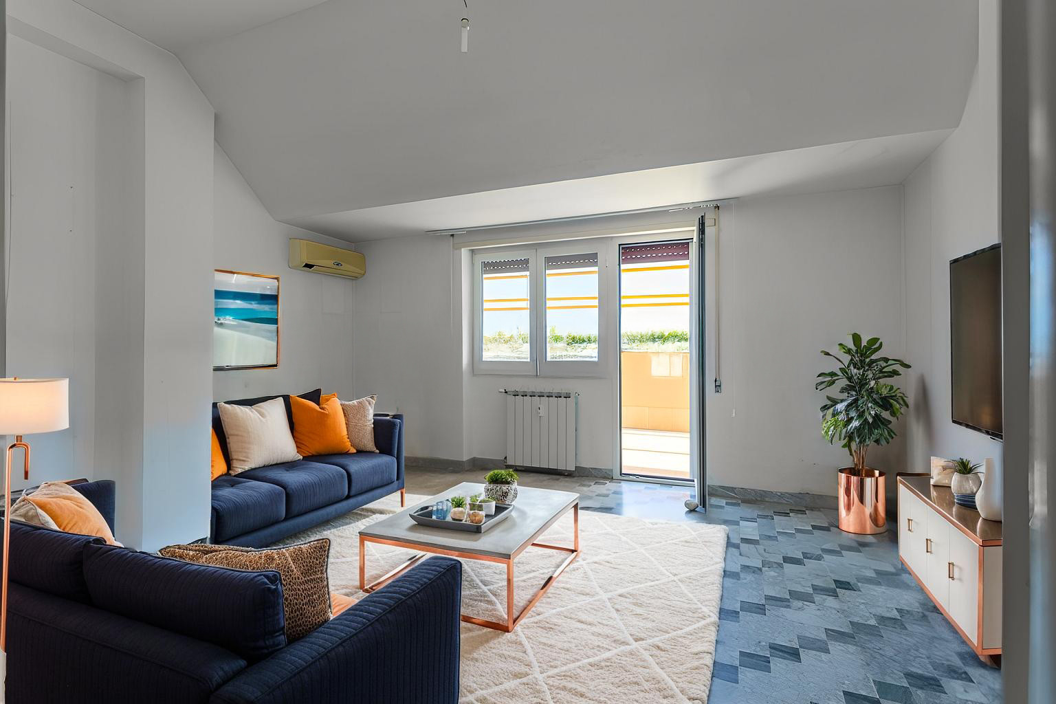 Attico/Mansarda in vendita a Pomezia, Centro