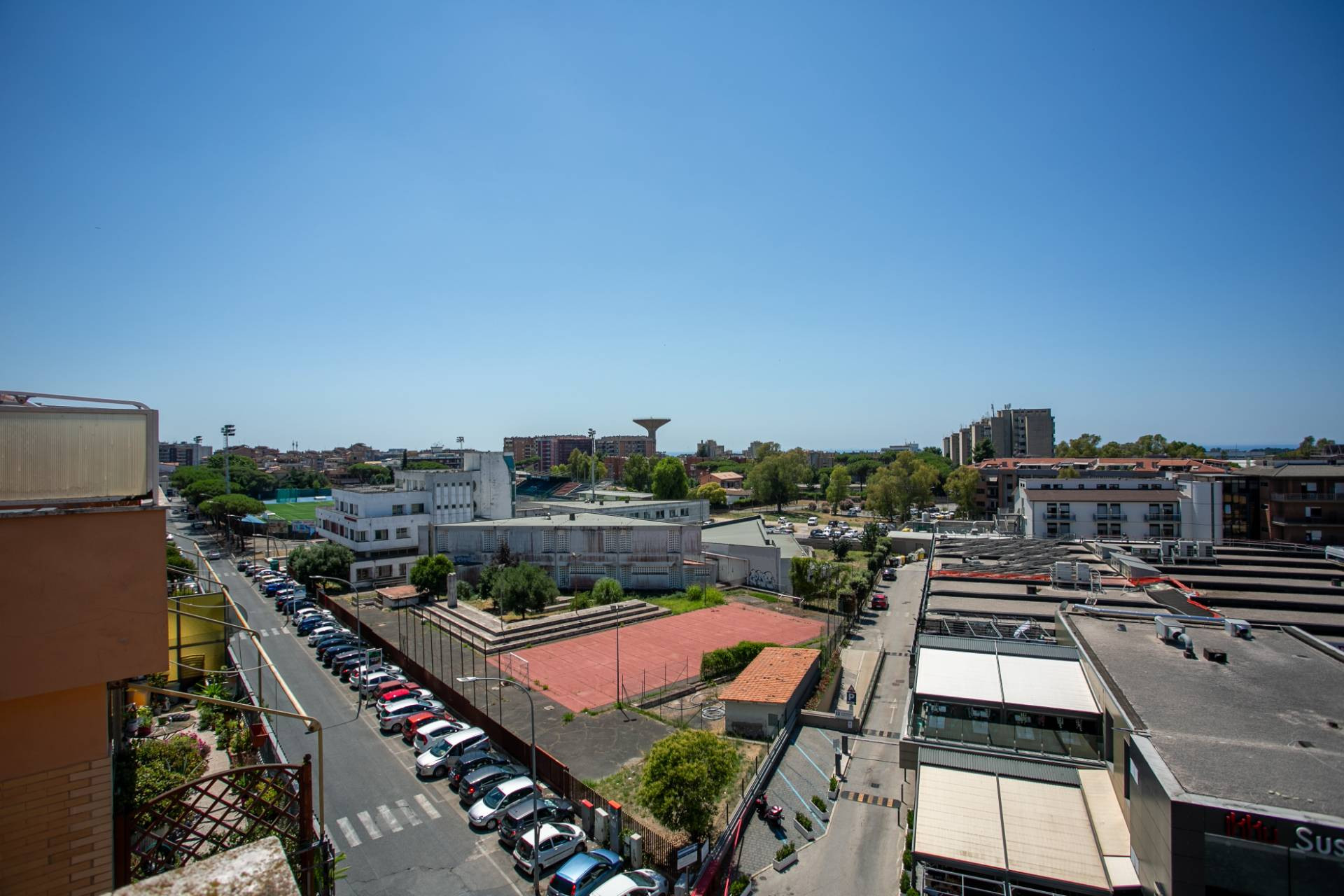 Attico/Mansarda in vendita a Pomezia, Centro