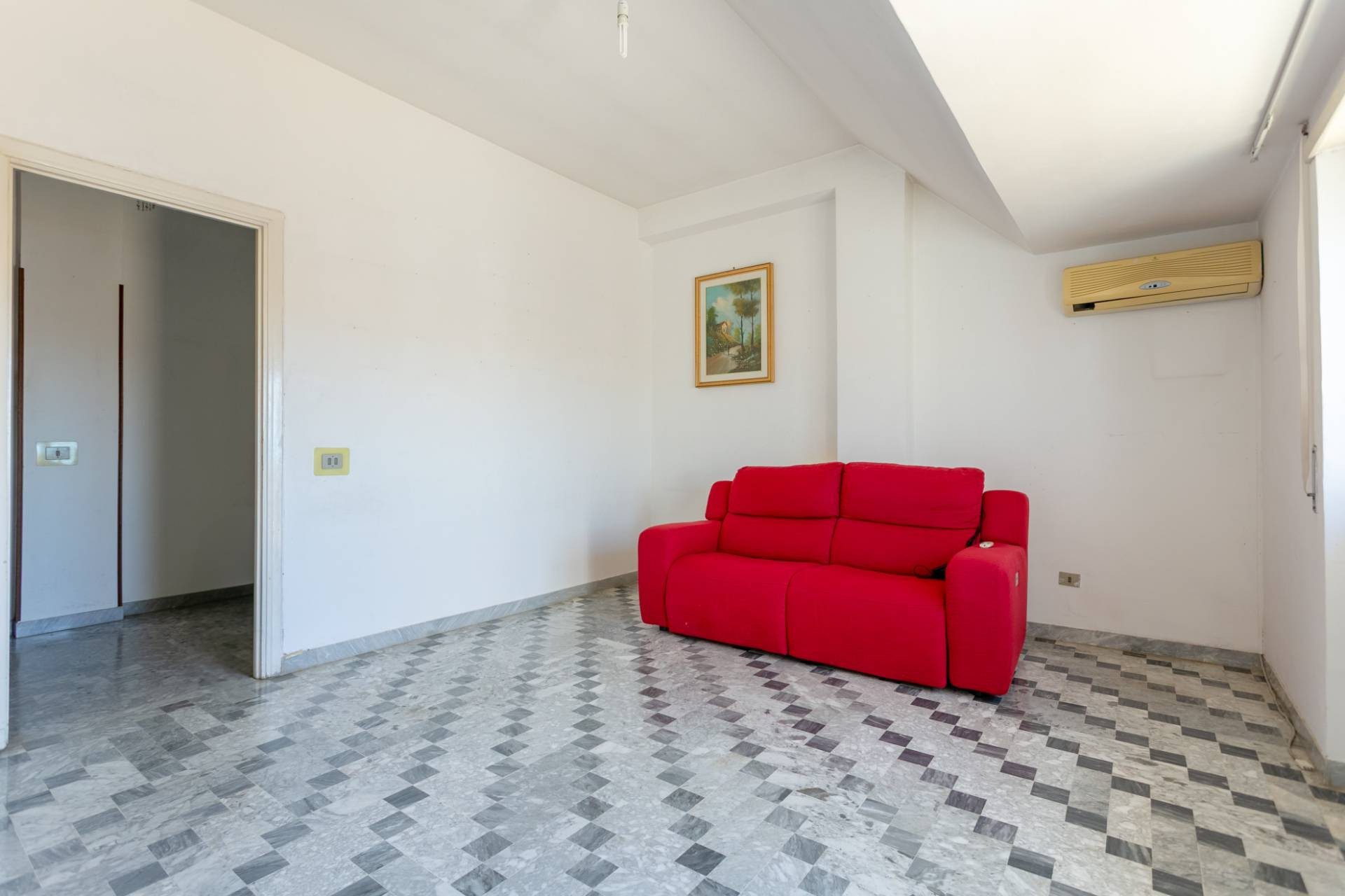 Attico/Mansarda in vendita a Pomezia, Centro