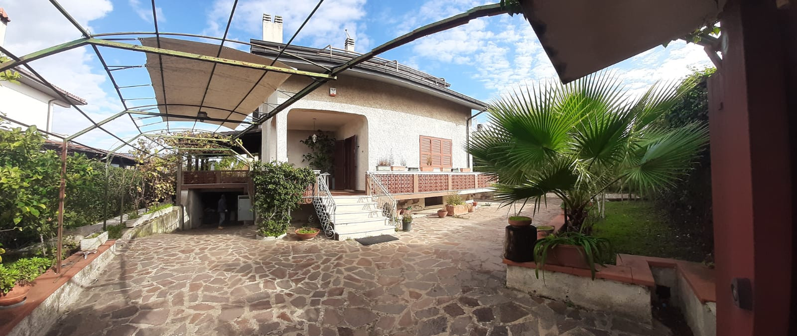 Villa singola in vendita a Ardea, Nuova California