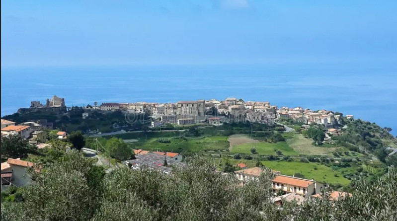 Appartamento in vendita a Fiumefreddo Bruzio