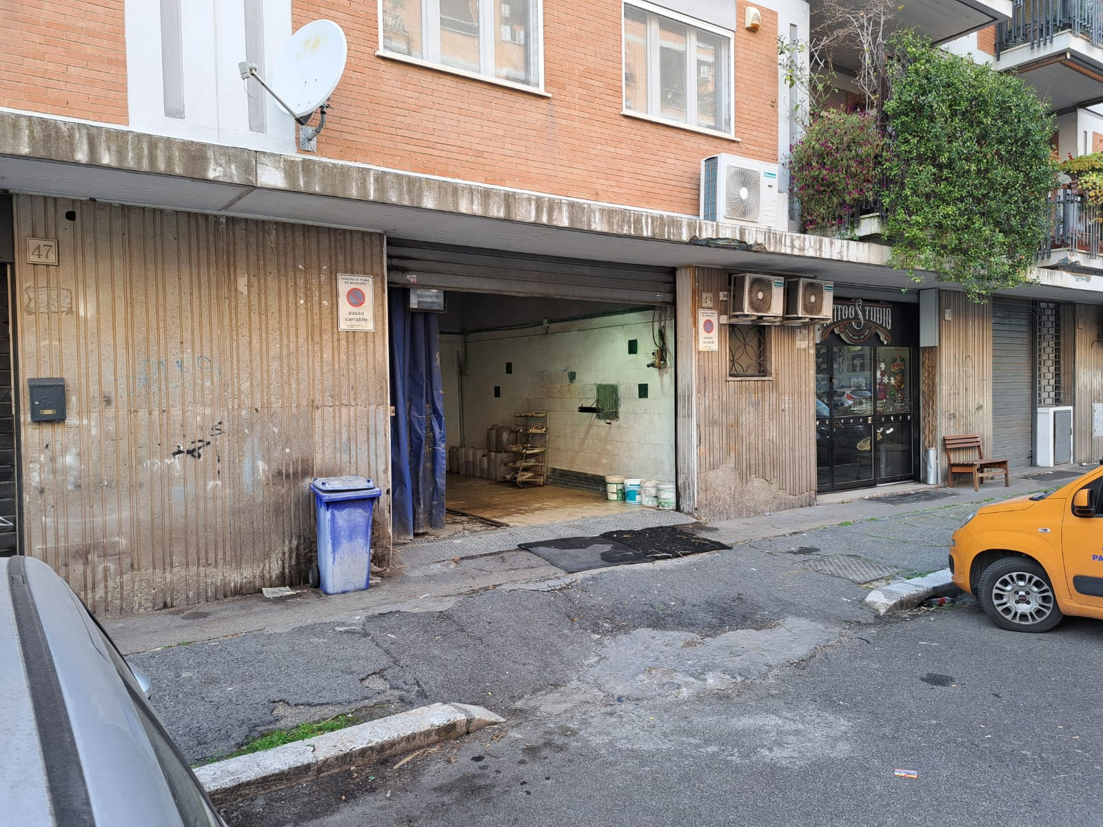 Locale Commerciale in vendita a Roma, Ostia