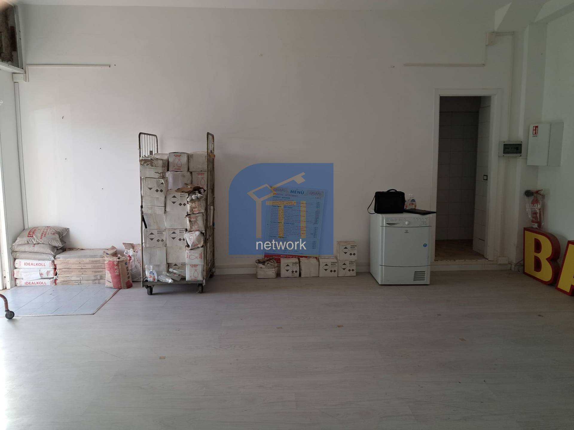 Negozio in affitto a Roma