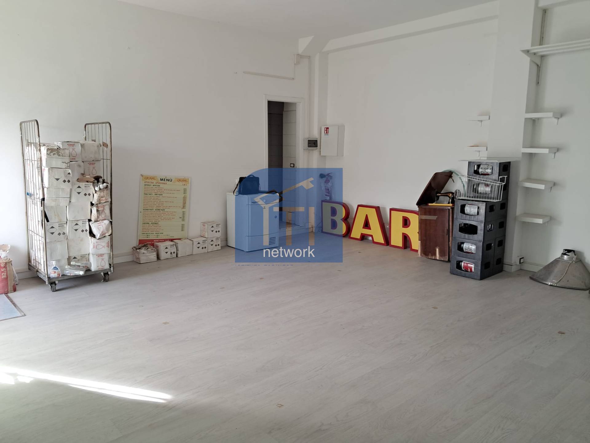 Negozio in affitto a Roma