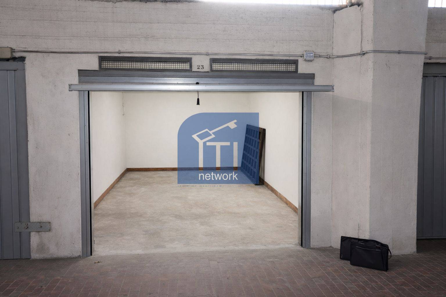 Garage/Box in vendita a Roma, Ostia Levante