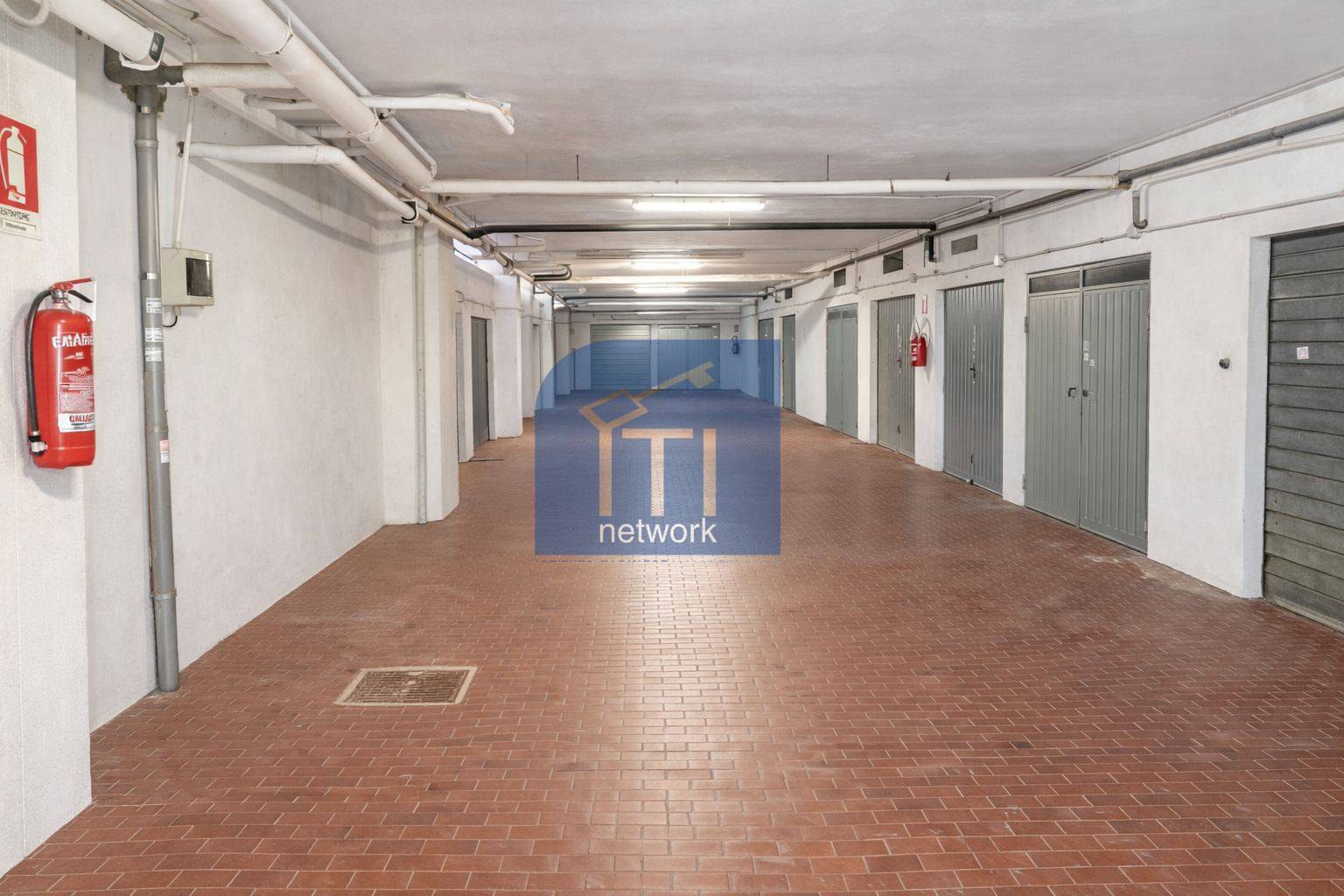 Garage/Box in vendita a Roma, Ostia Levante