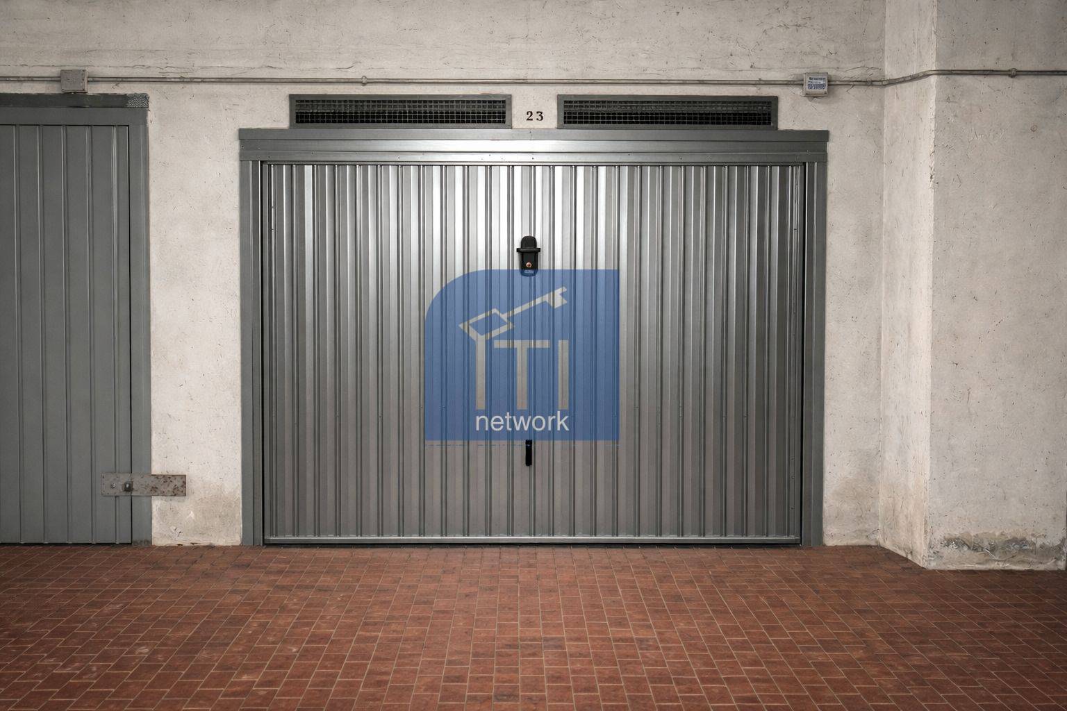 Garage/Box in vendita a Roma, Ostia Levante