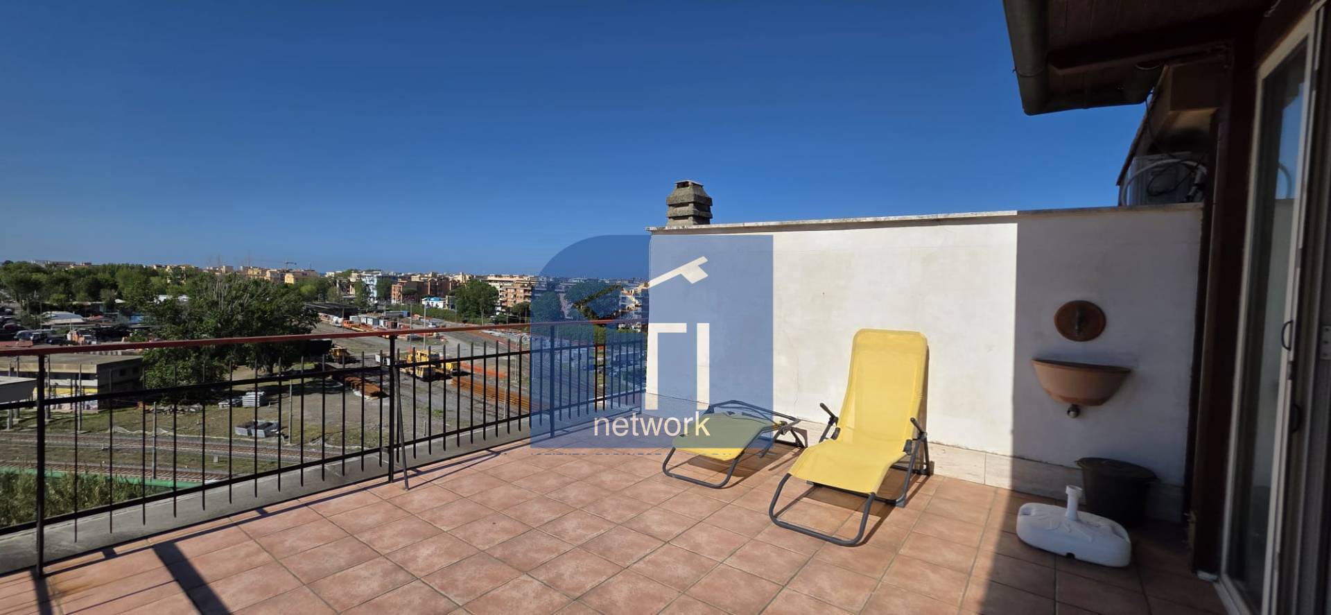 Attico/Mansarda in vendita a Roma, Ostia Levante