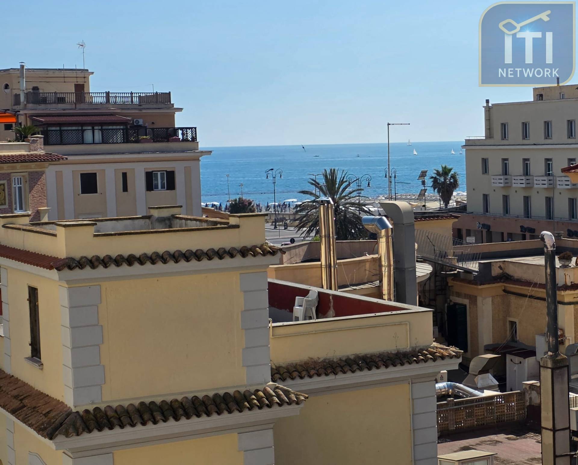 Appartamento in vendita a Roma, Ostia Centro