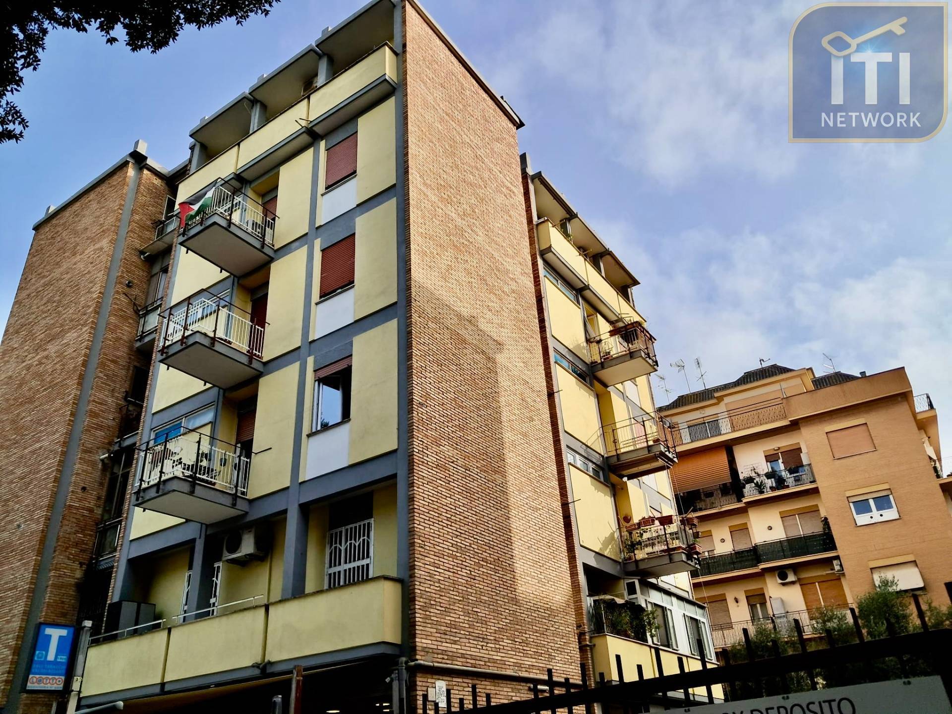 Appartamento in vendita a Roma, Ostia Levante