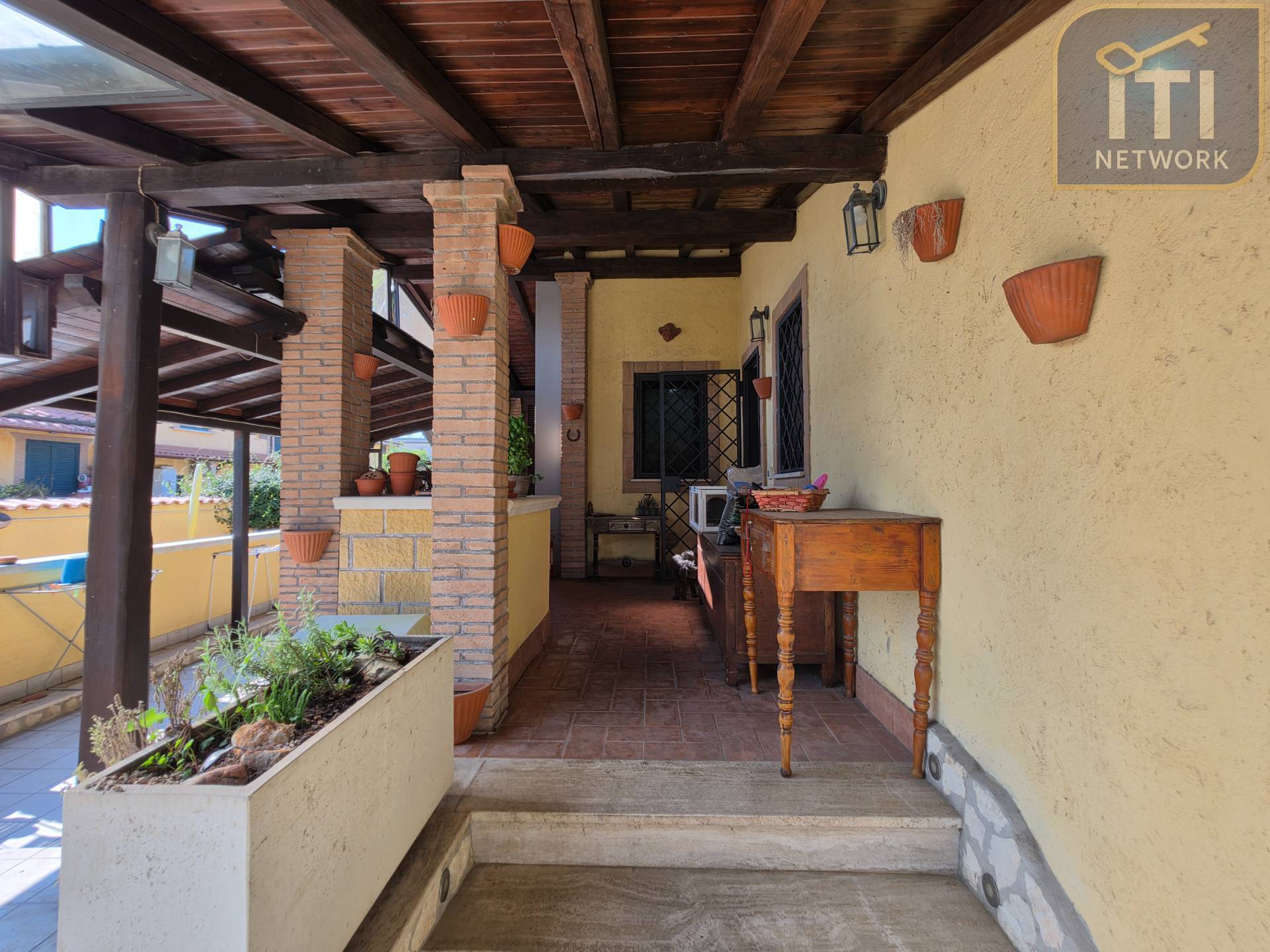 Villetta bifamiliare in vendita a Roma, Ostia Antica
