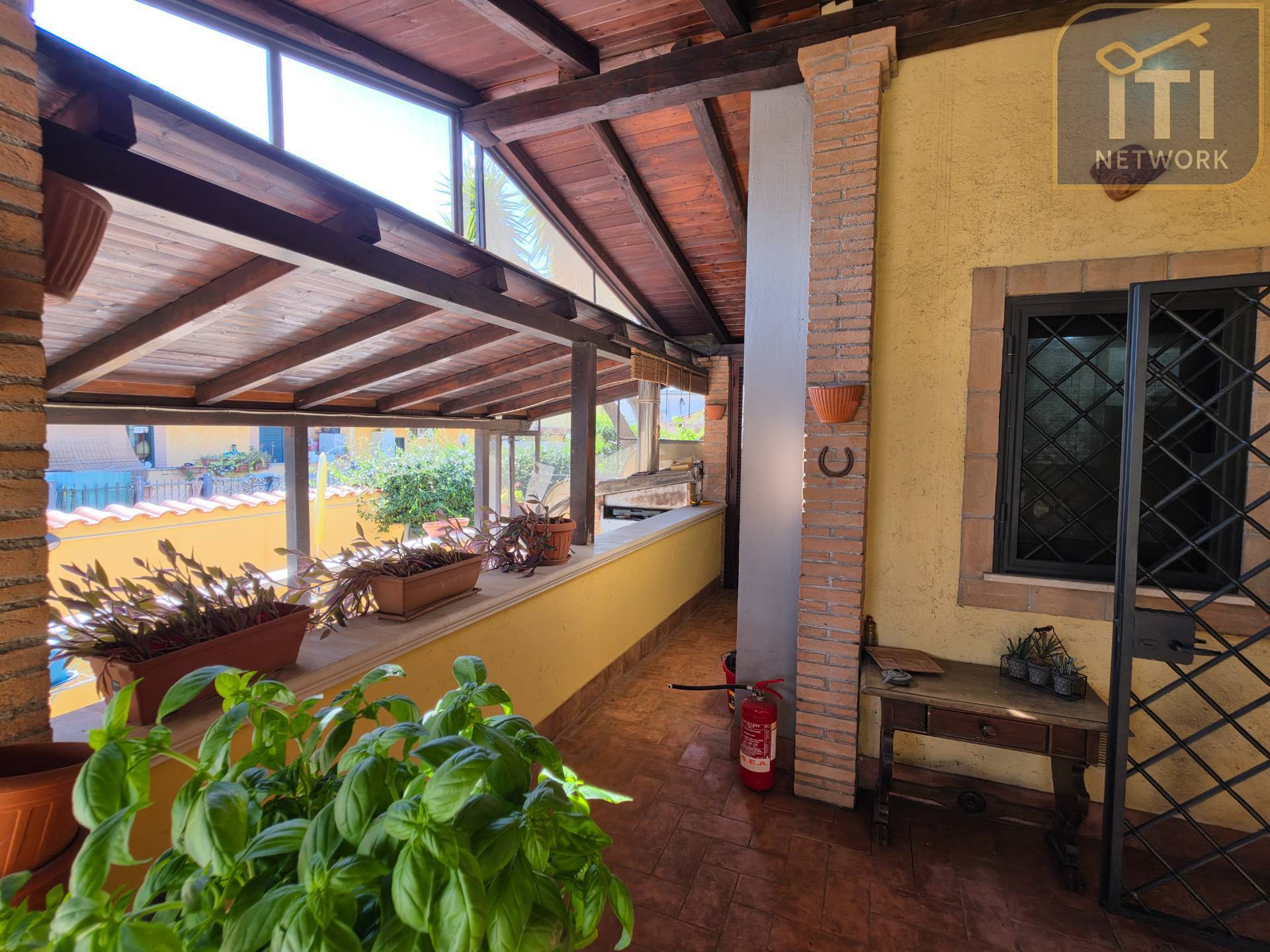 Villetta bifamiliare in vendita a Roma, Ostia Antica