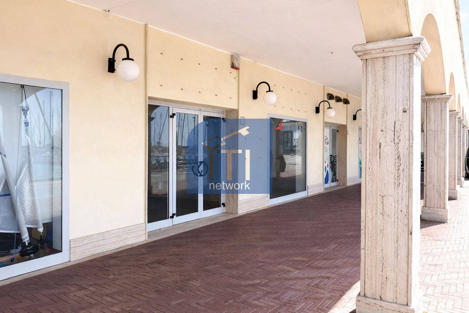 Locale Commerciale in affitto a Roma, Lido Di Ostia