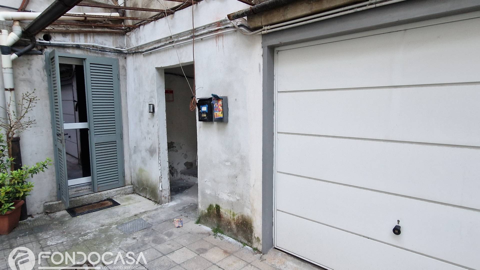 Box o garage in vendita a Como, Borghi