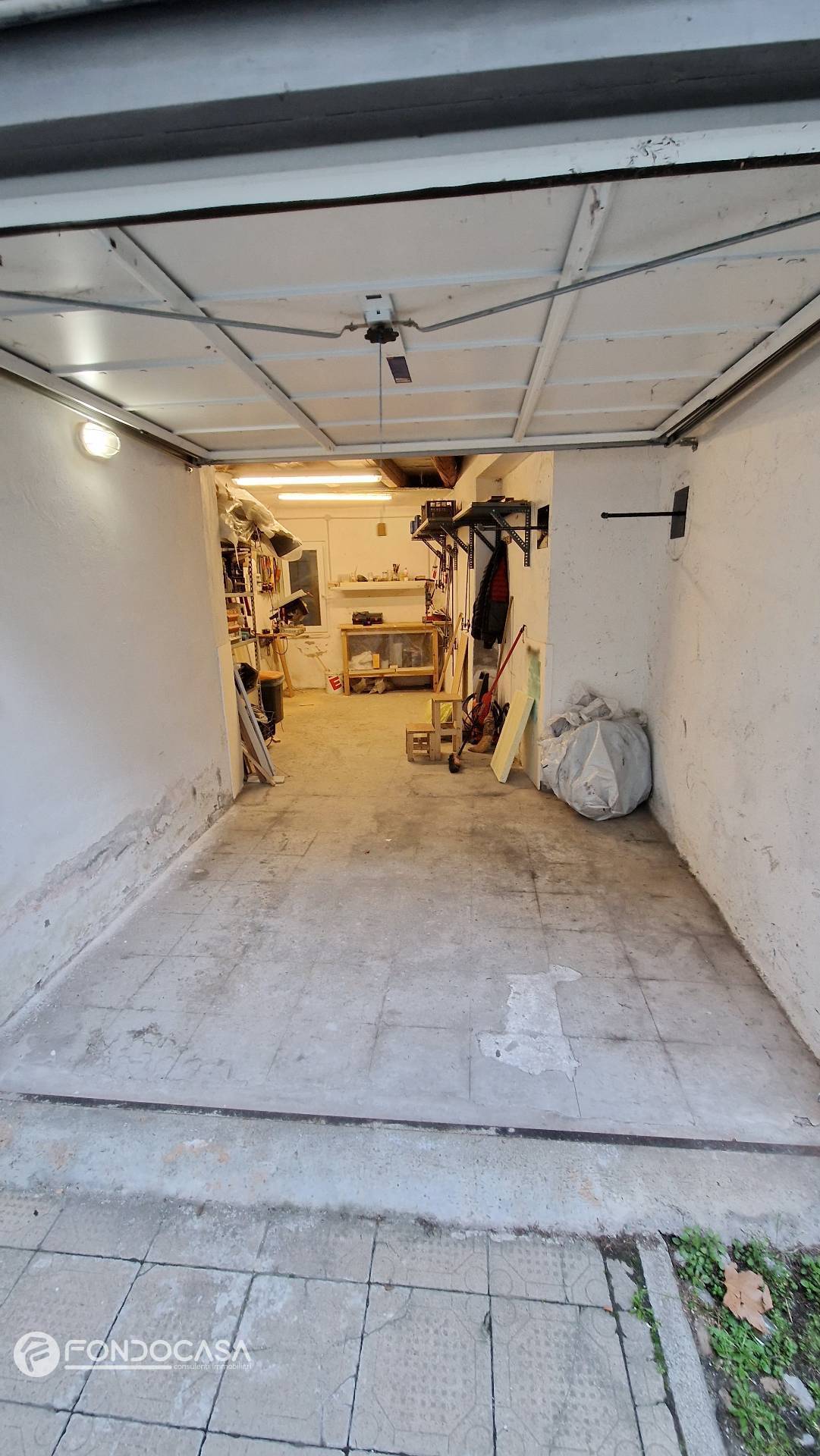 Magazzino in vendita a Como, Borghi