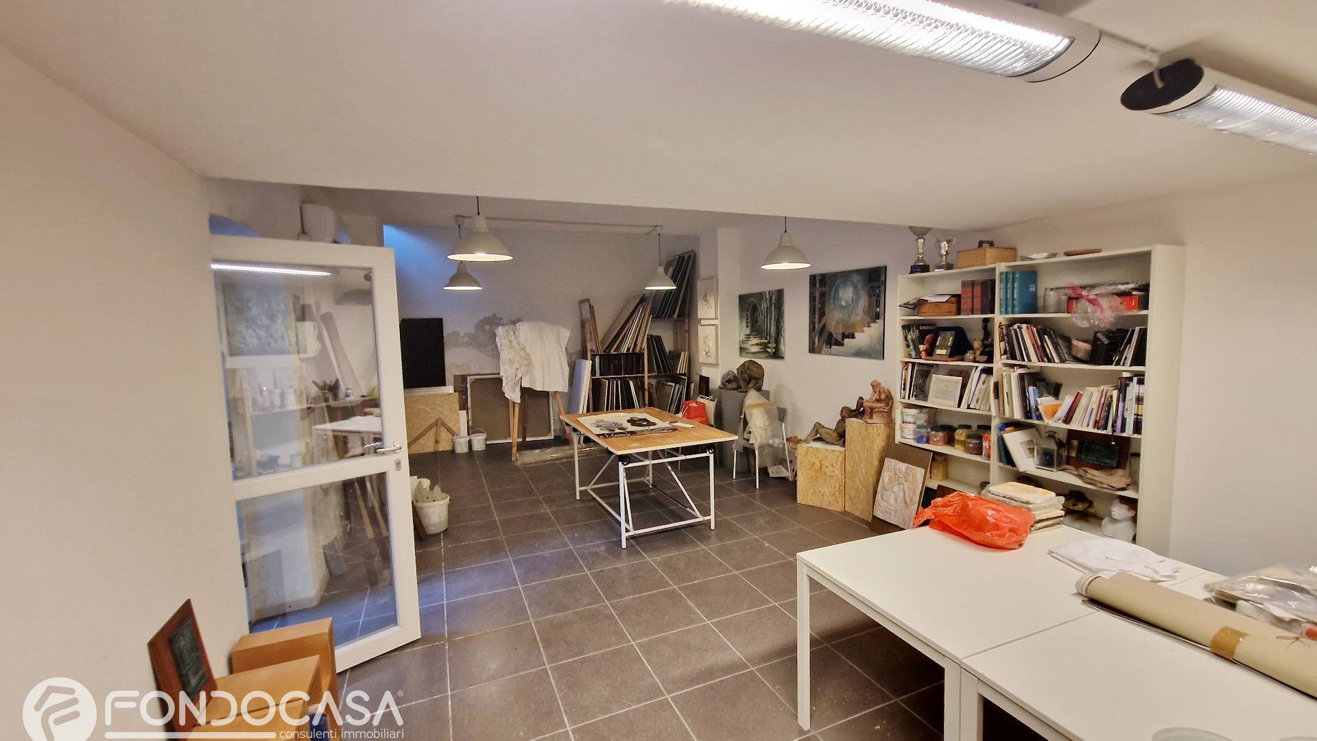 Magazzino in vendita a Como, Borghi