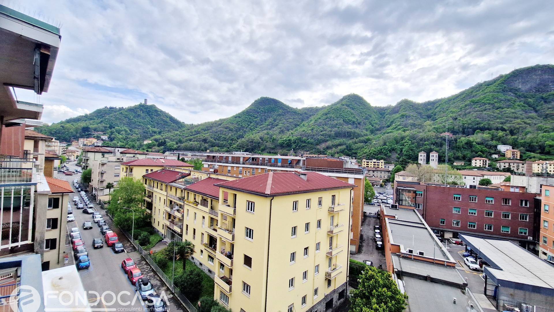 Appartamento in affitto a Como, Borghi