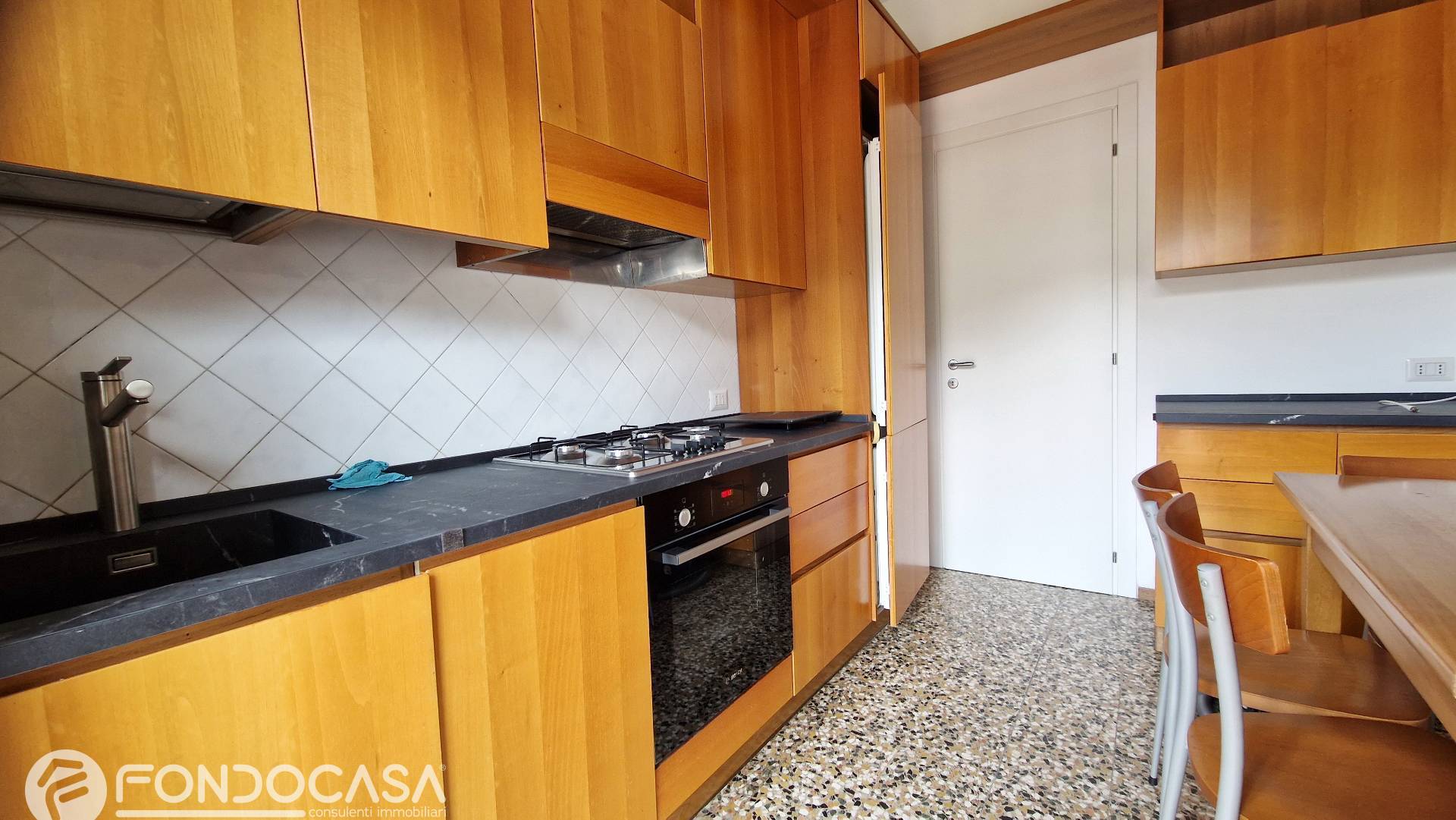 Appartamento in affitto a Como, Borghi