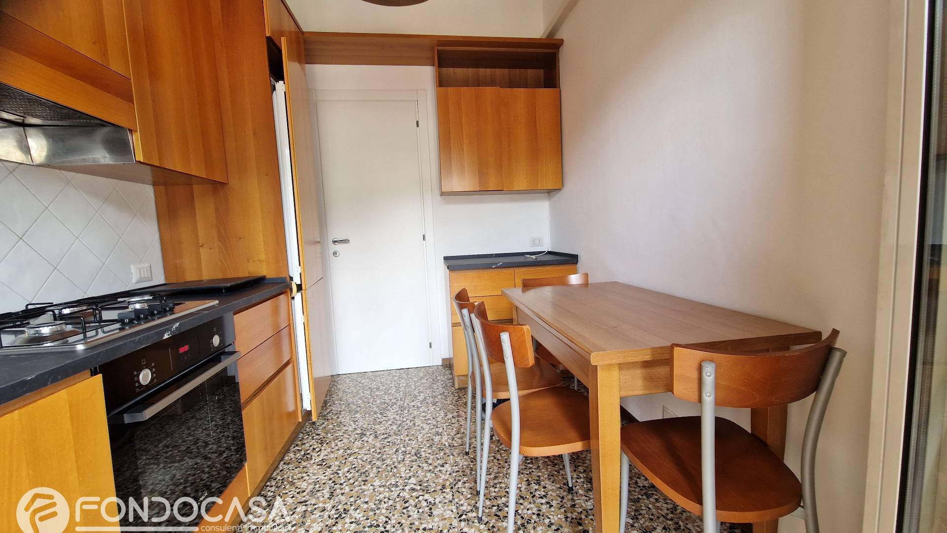 Appartamento in affitto a Como, Borghi