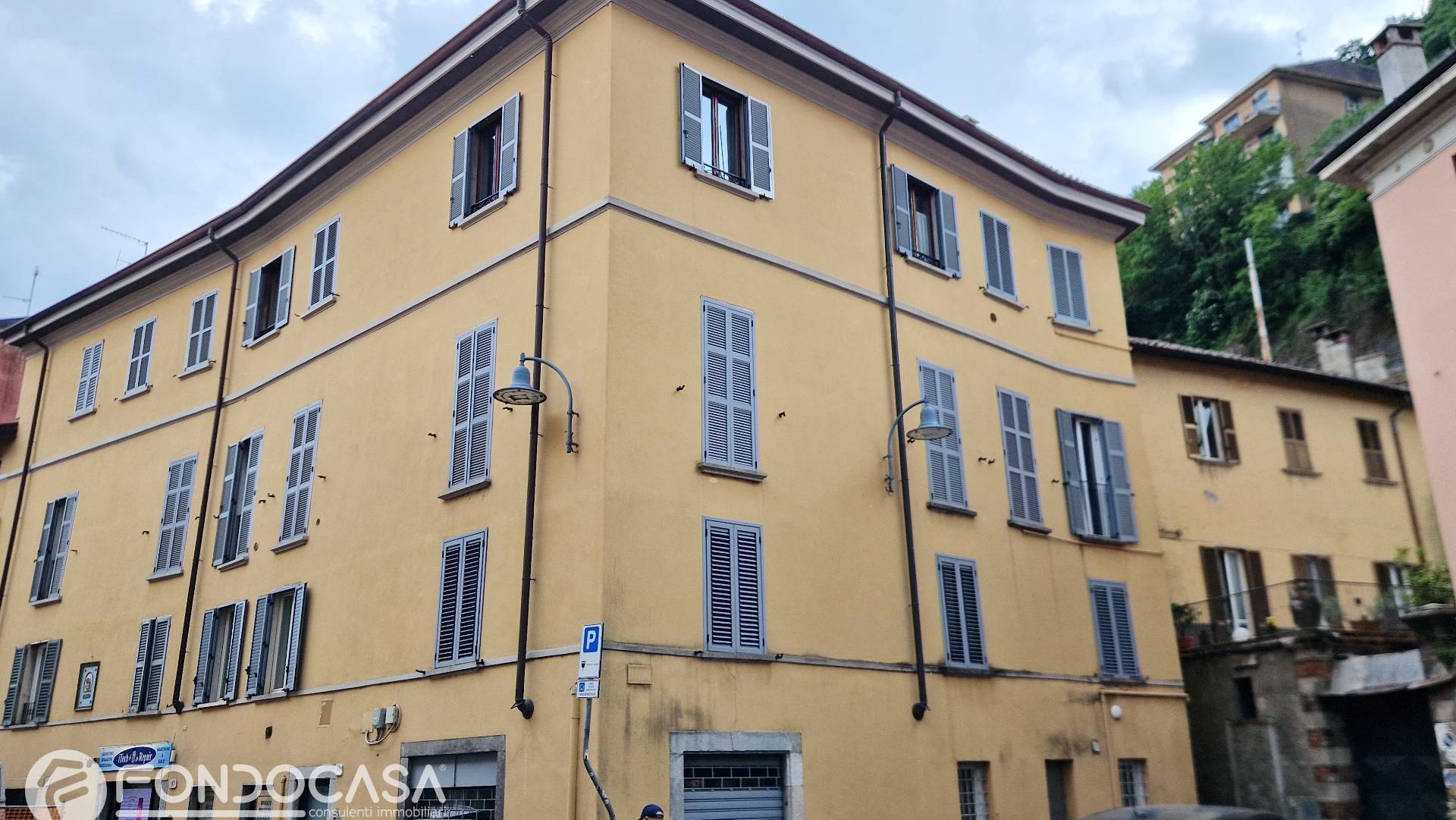 Abitazioni tipiche storiche in vendita a Como, Citt� Murata/ Lungolago/ Centro