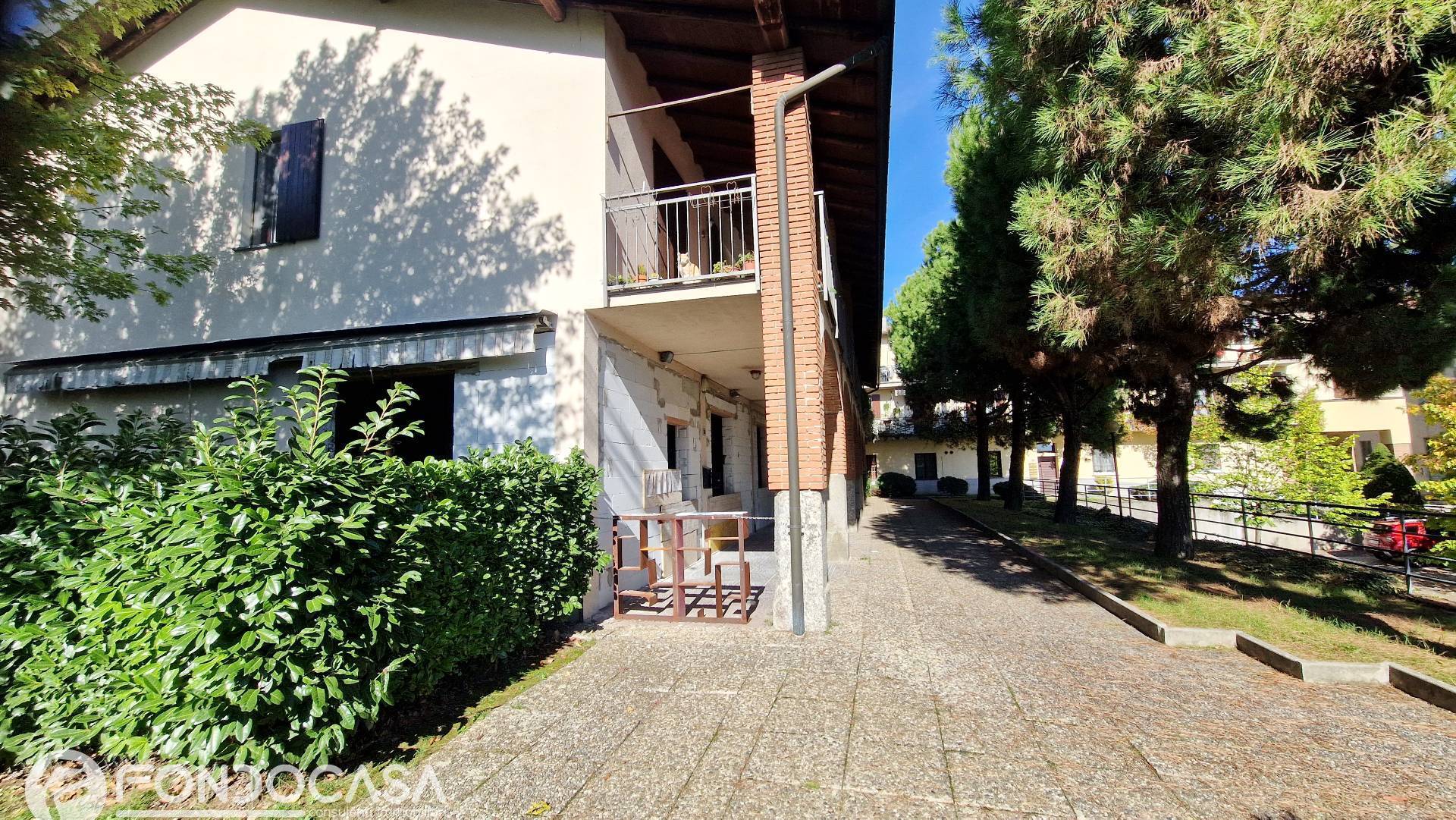 Appartamento in vendita a Alzate Brianza