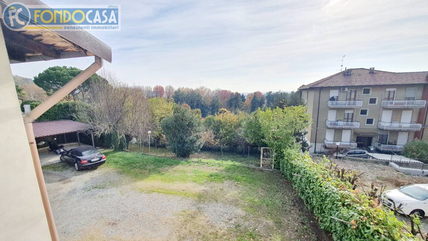Casa semindipendente in vendita a Como, Breccia