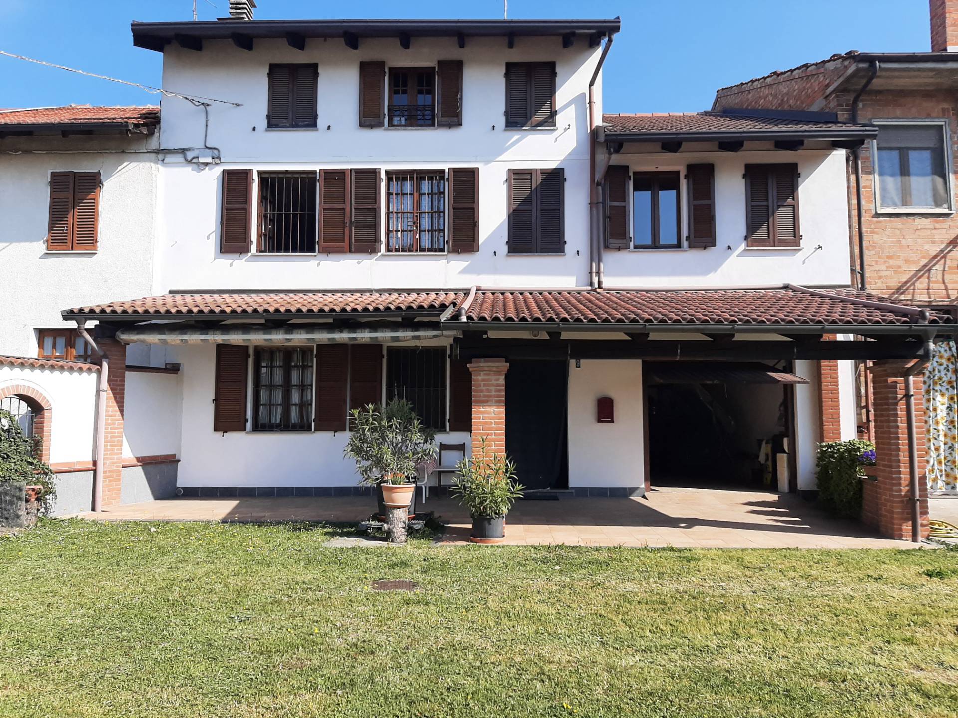 Casa indipendente con box, Quattordio serra