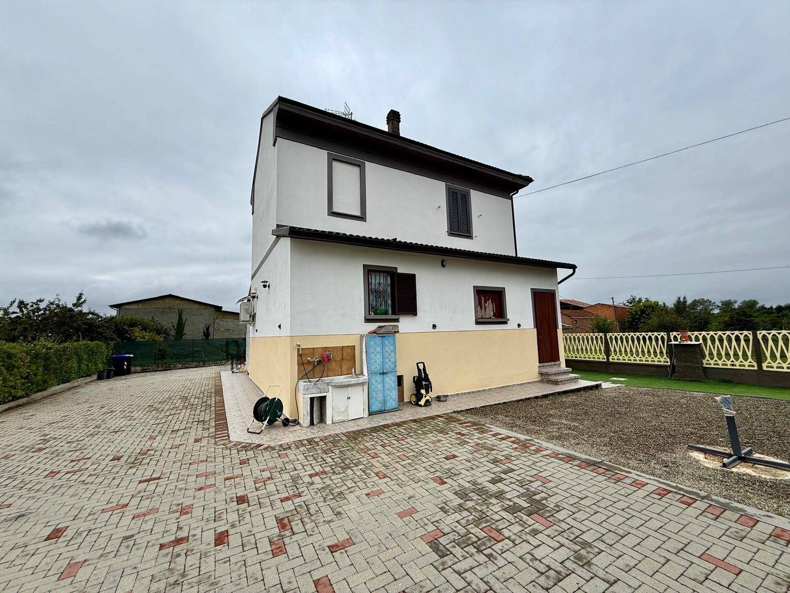 Casa singola in vendita a Sezzadio