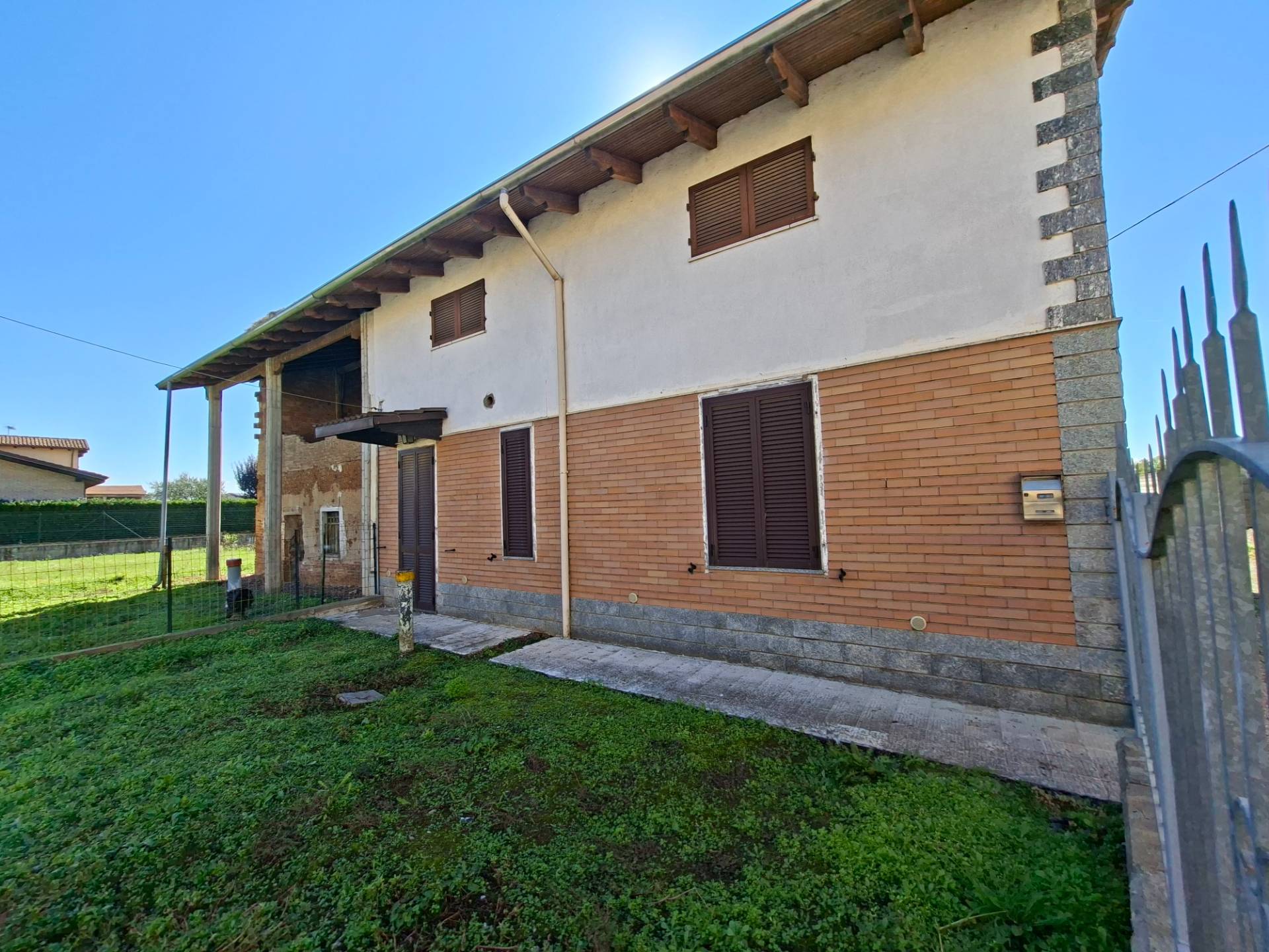 Casa singola in vendita a Alessandria, Mandrogne
