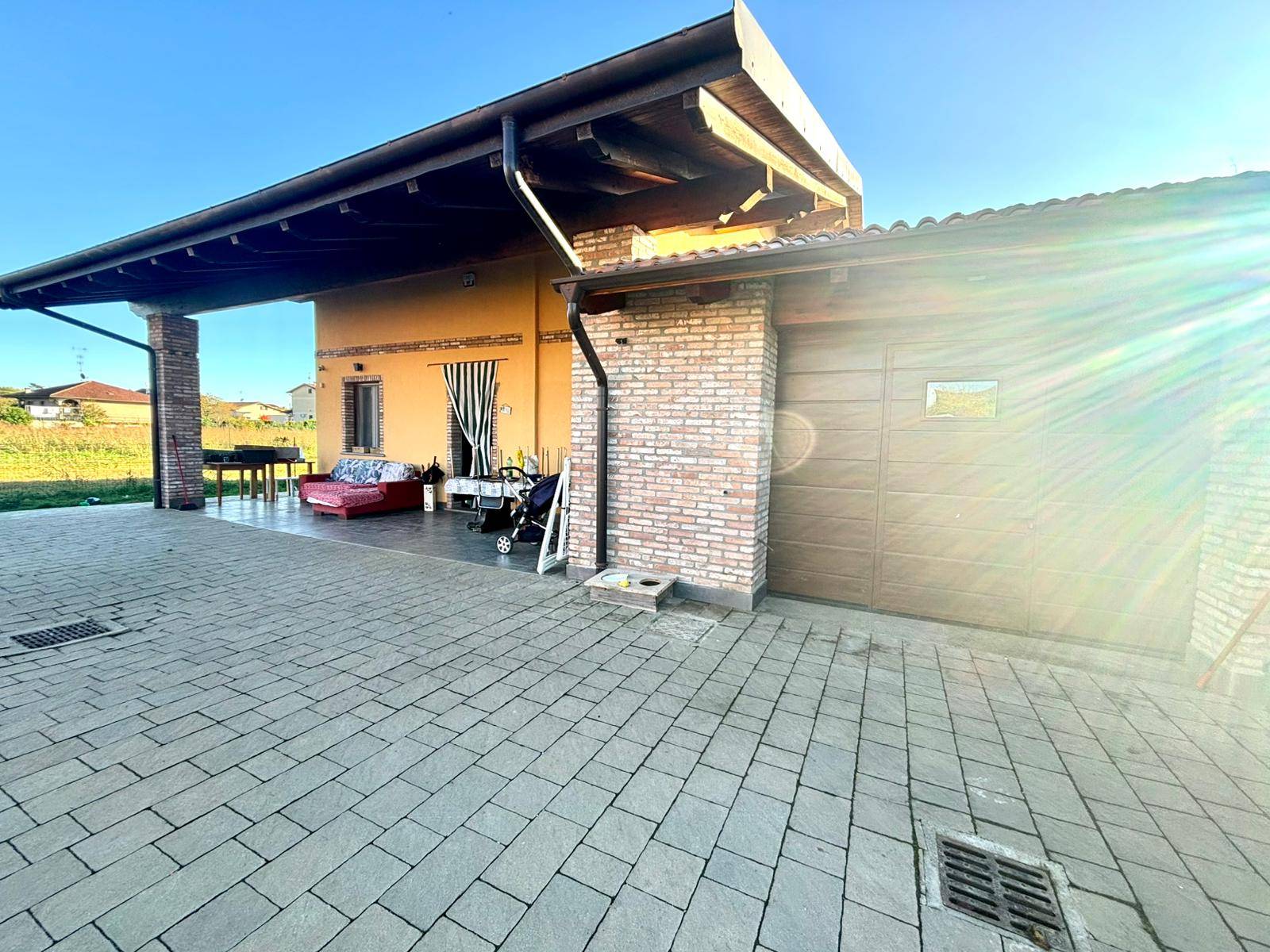 Villa in vendita a Alessandria, San Giuliano Vecchio