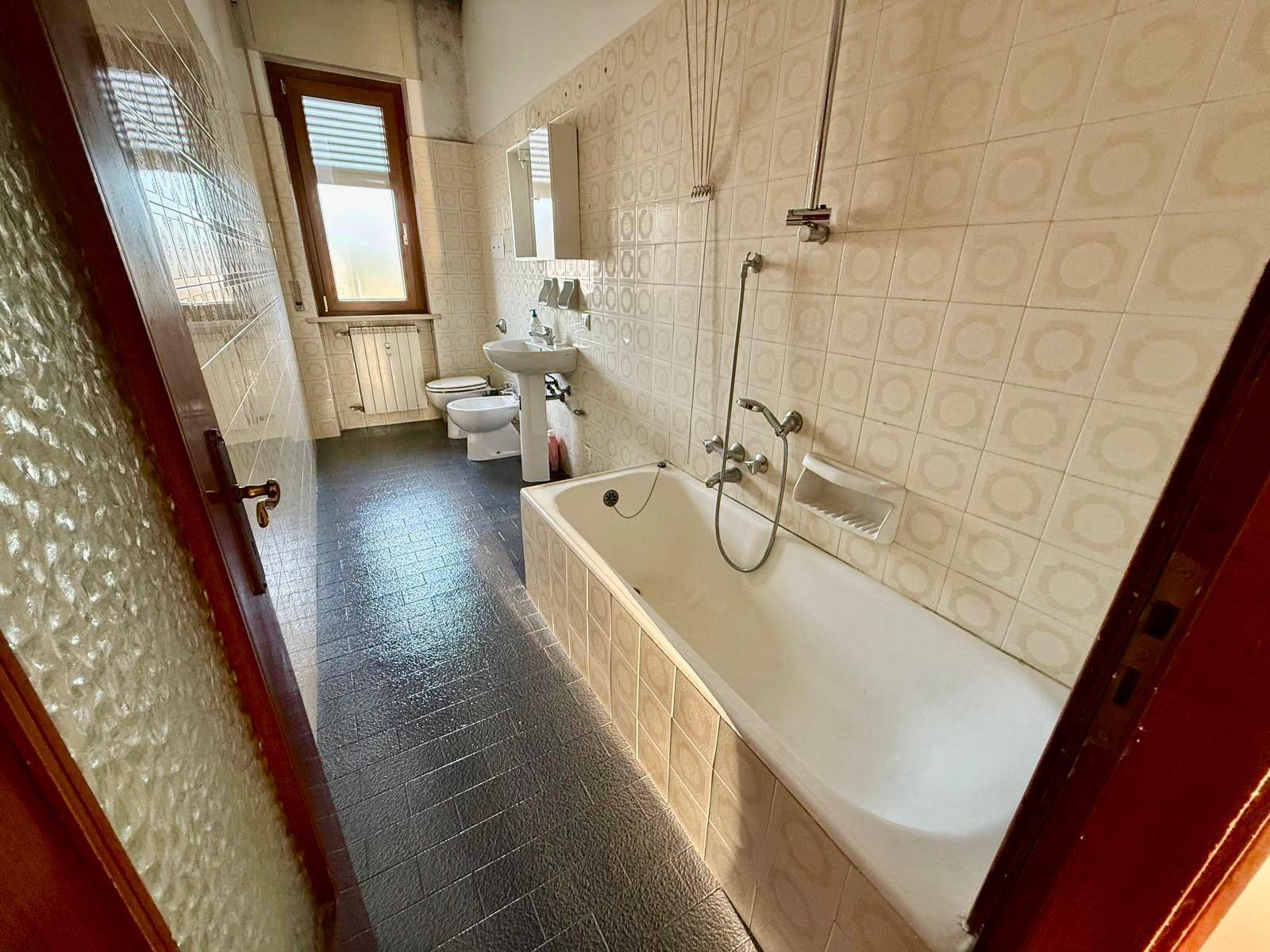 Appartamento in vendita a Alessandria, Cristo