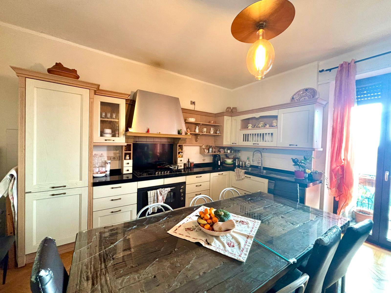 Appartamento in vendita a Alessandria, Centro-P.zza Garibaldi