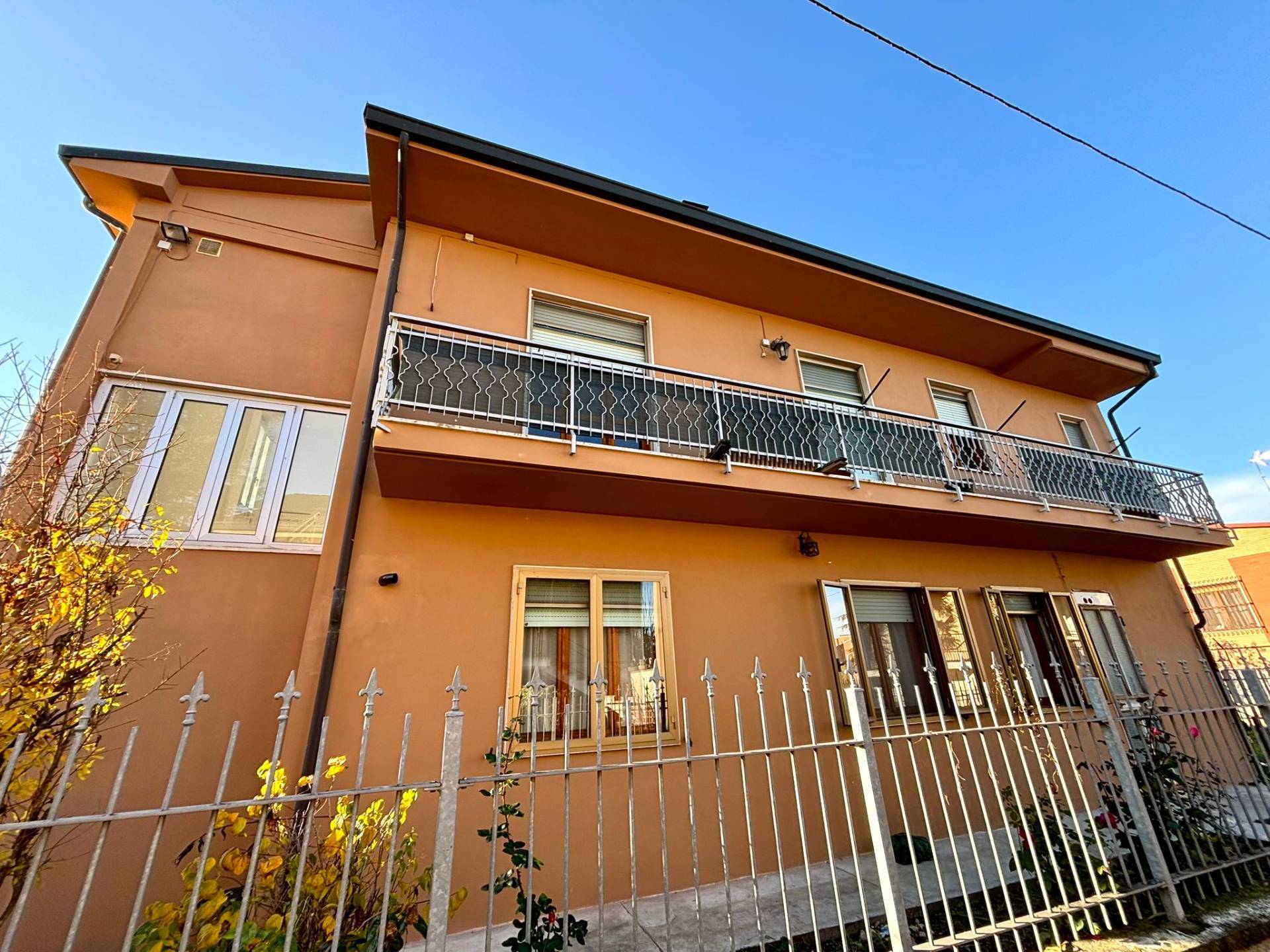 Bifamiliare in vendita a Alessandria, Cristo