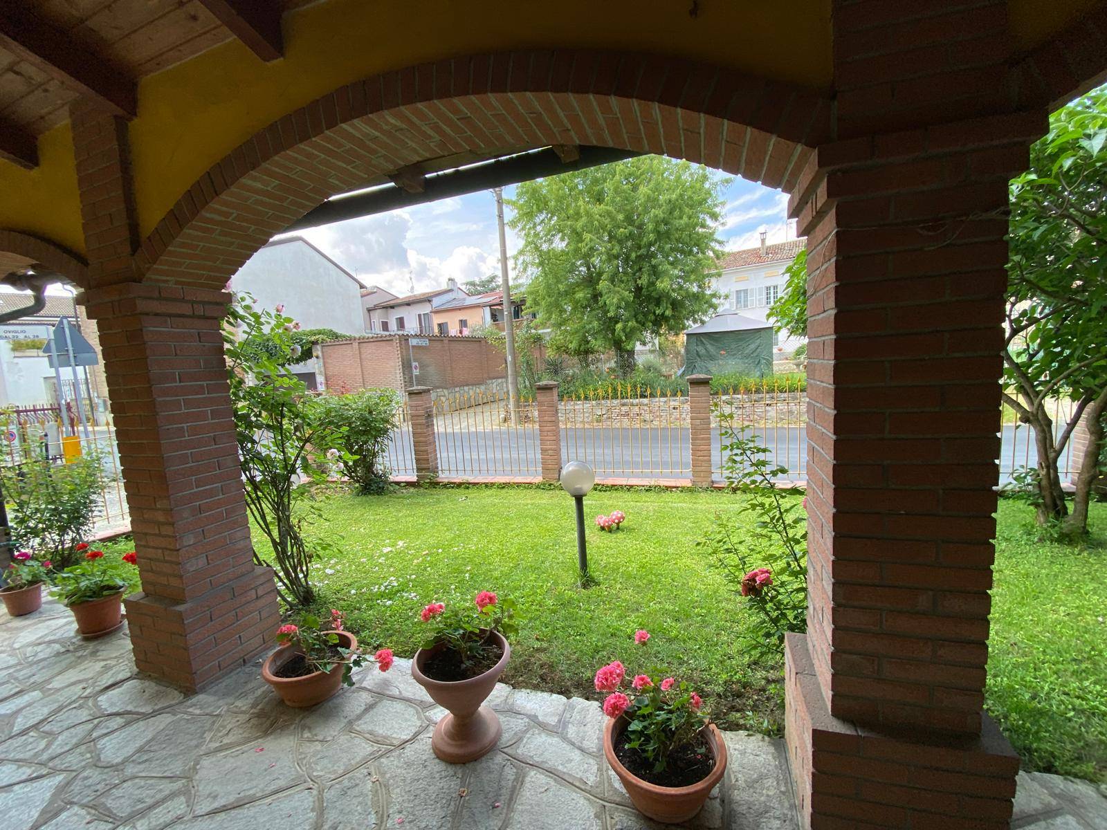 Casa singola in vendita a Alessandria, Villa del Foro