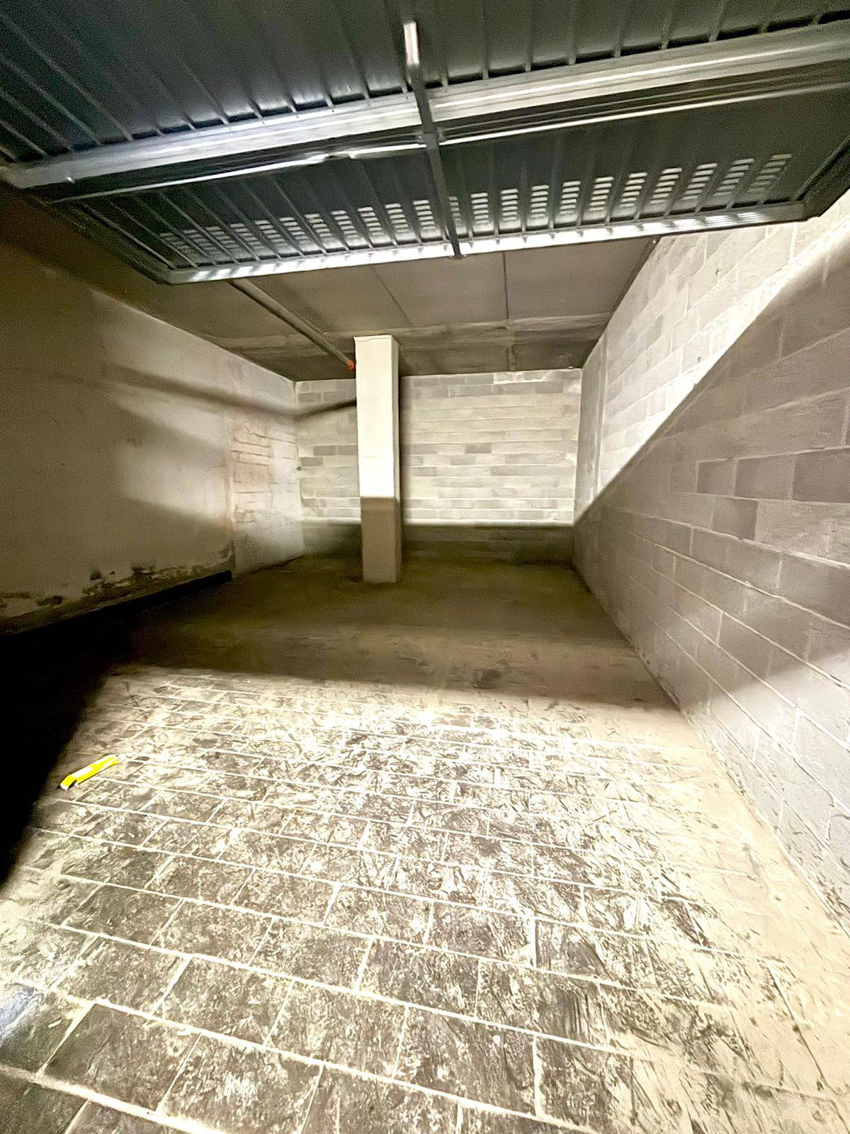 Box o garage in vendita a Alessandria