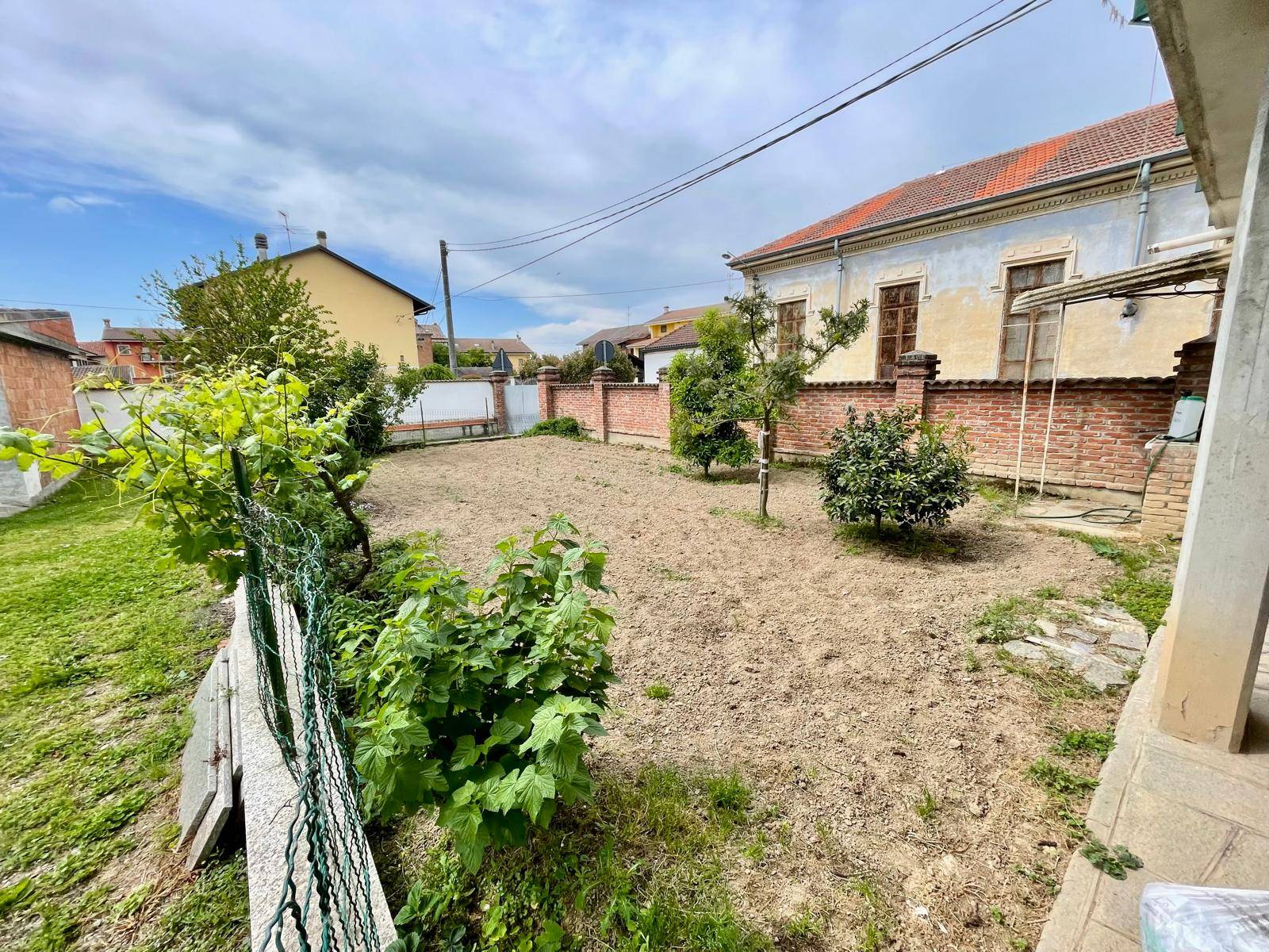 Bifamiliare in vendita a Alessandria, Castelceriolo