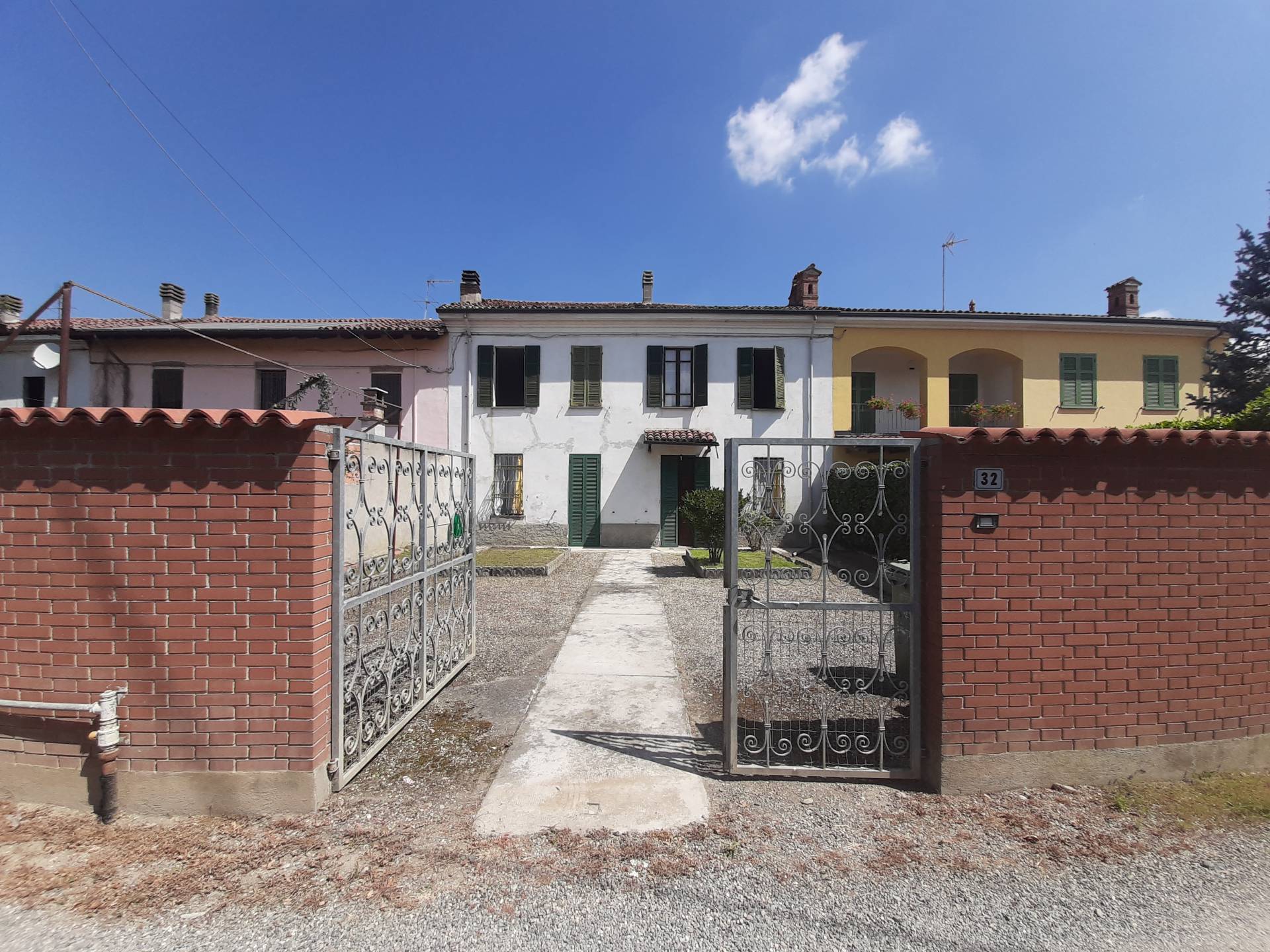 Casa singola in vendita a Alessandria, Lobbi