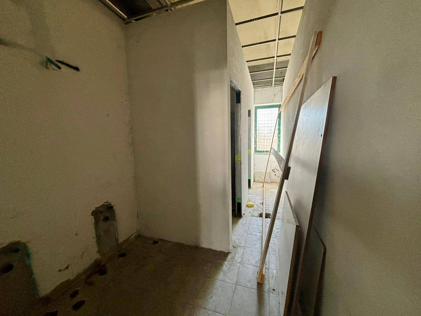 Locale commerciale in affitto a Alessandria, pista nuova