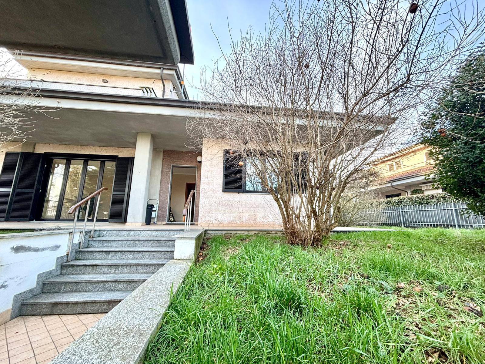 Villa in vendita a Alessandria, Casalbagliano