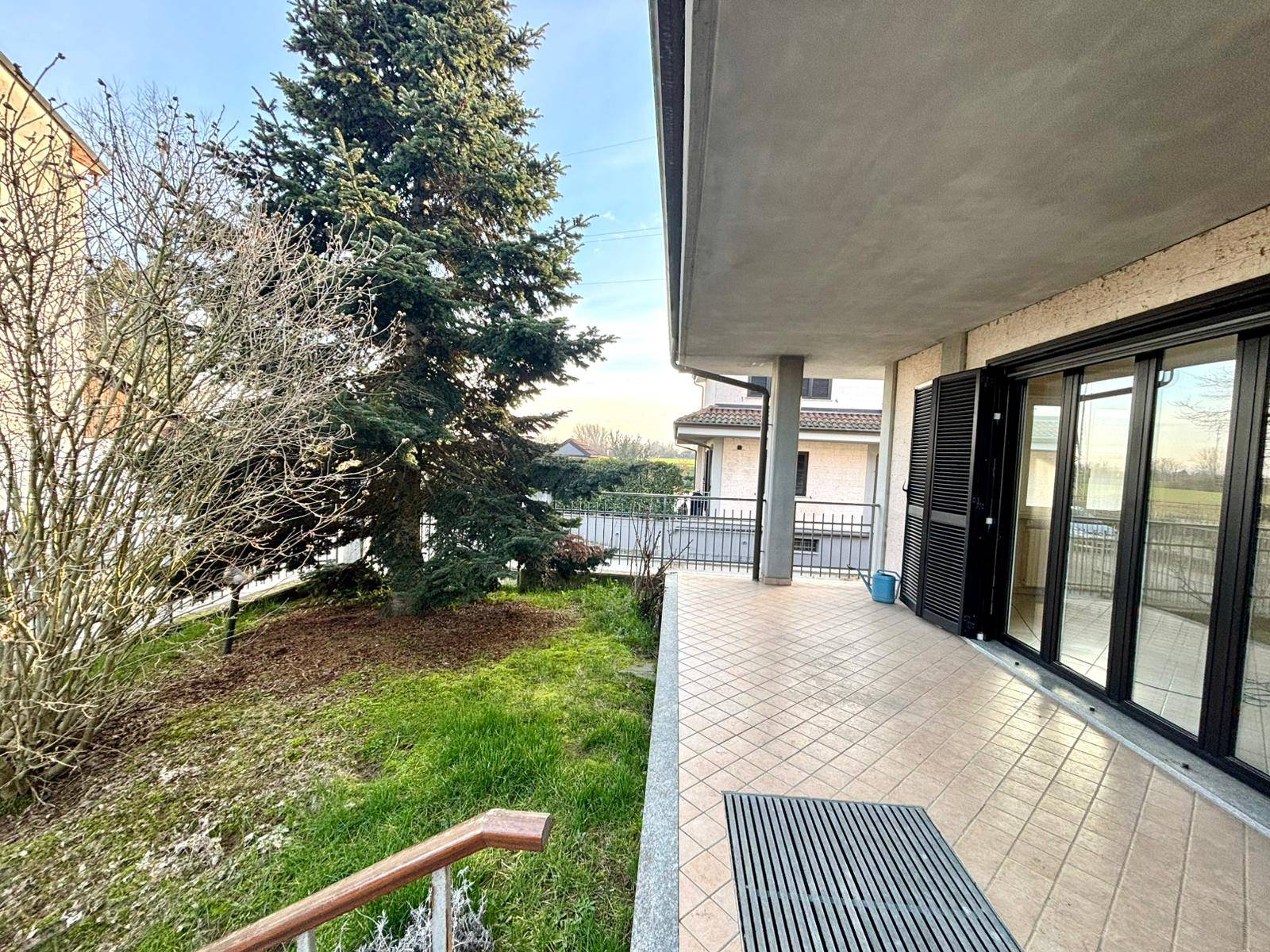 Villa in vendita a Alessandria, Casalbagliano